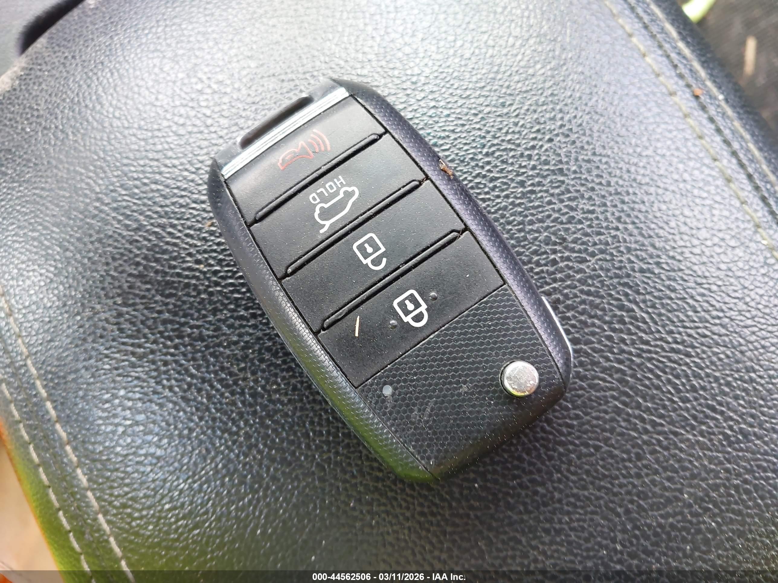 KIA SPORTAGE image 11