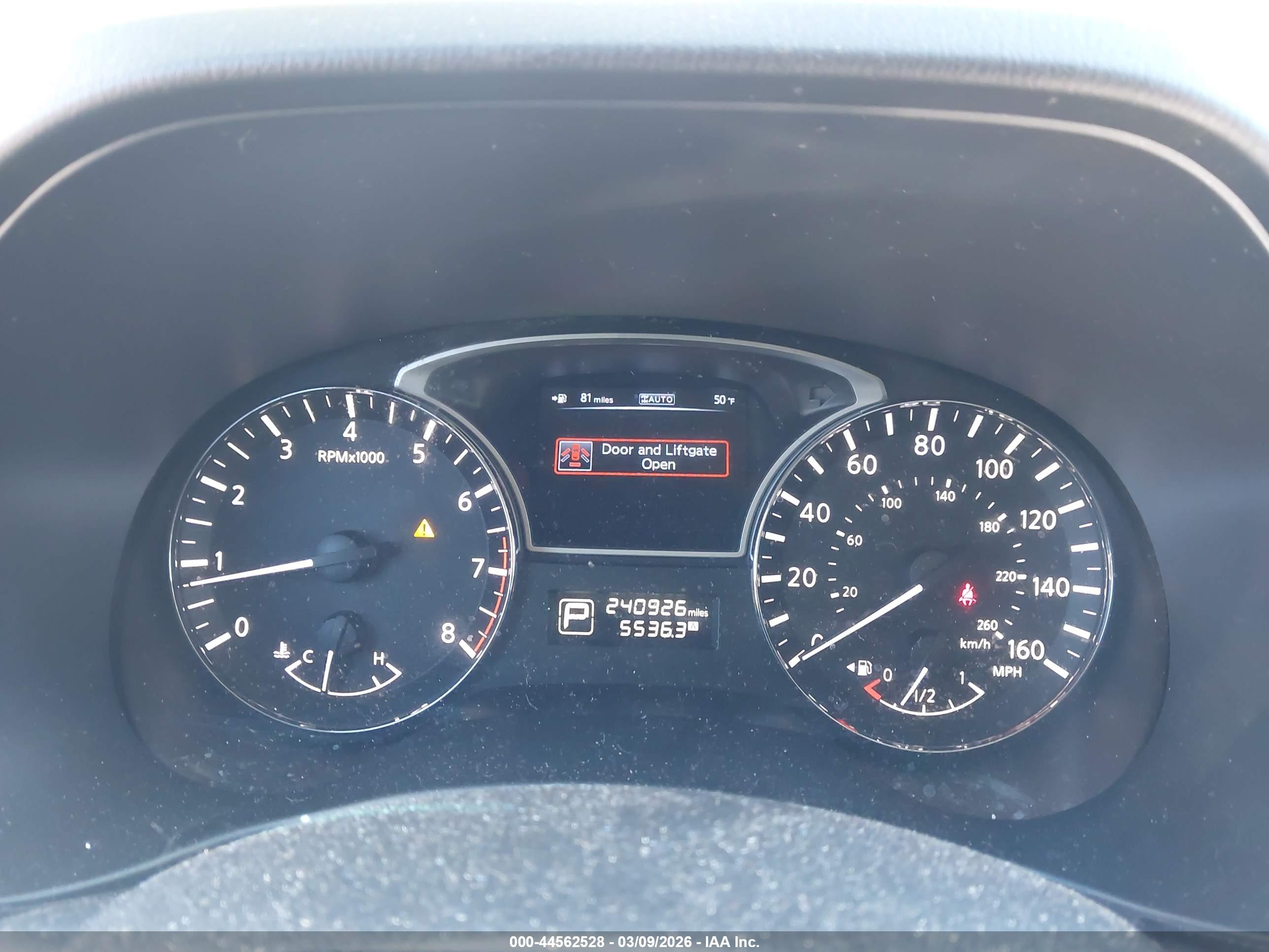 NISSAN PATHFINDER image 7