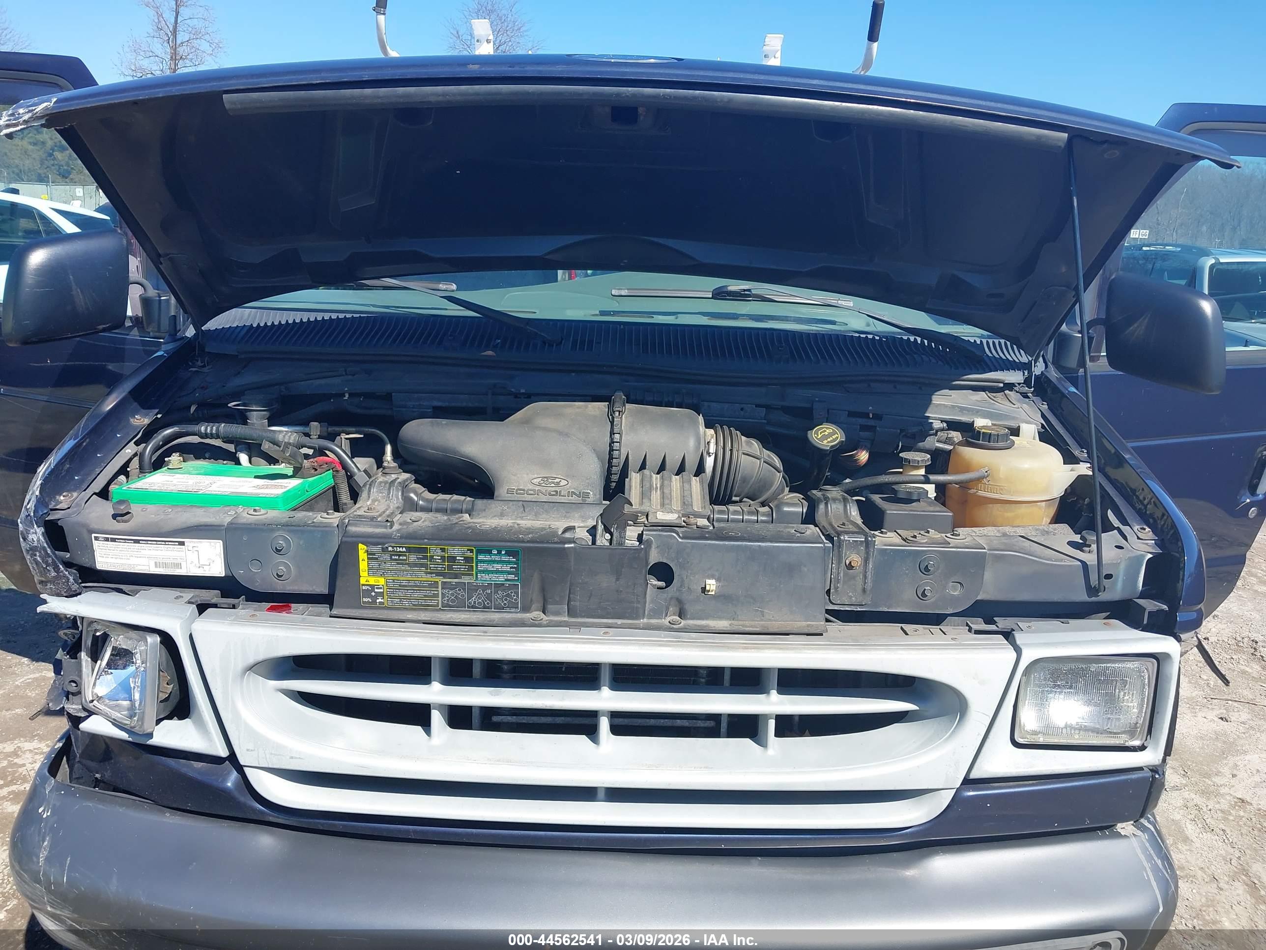 FORD E-150 image 10