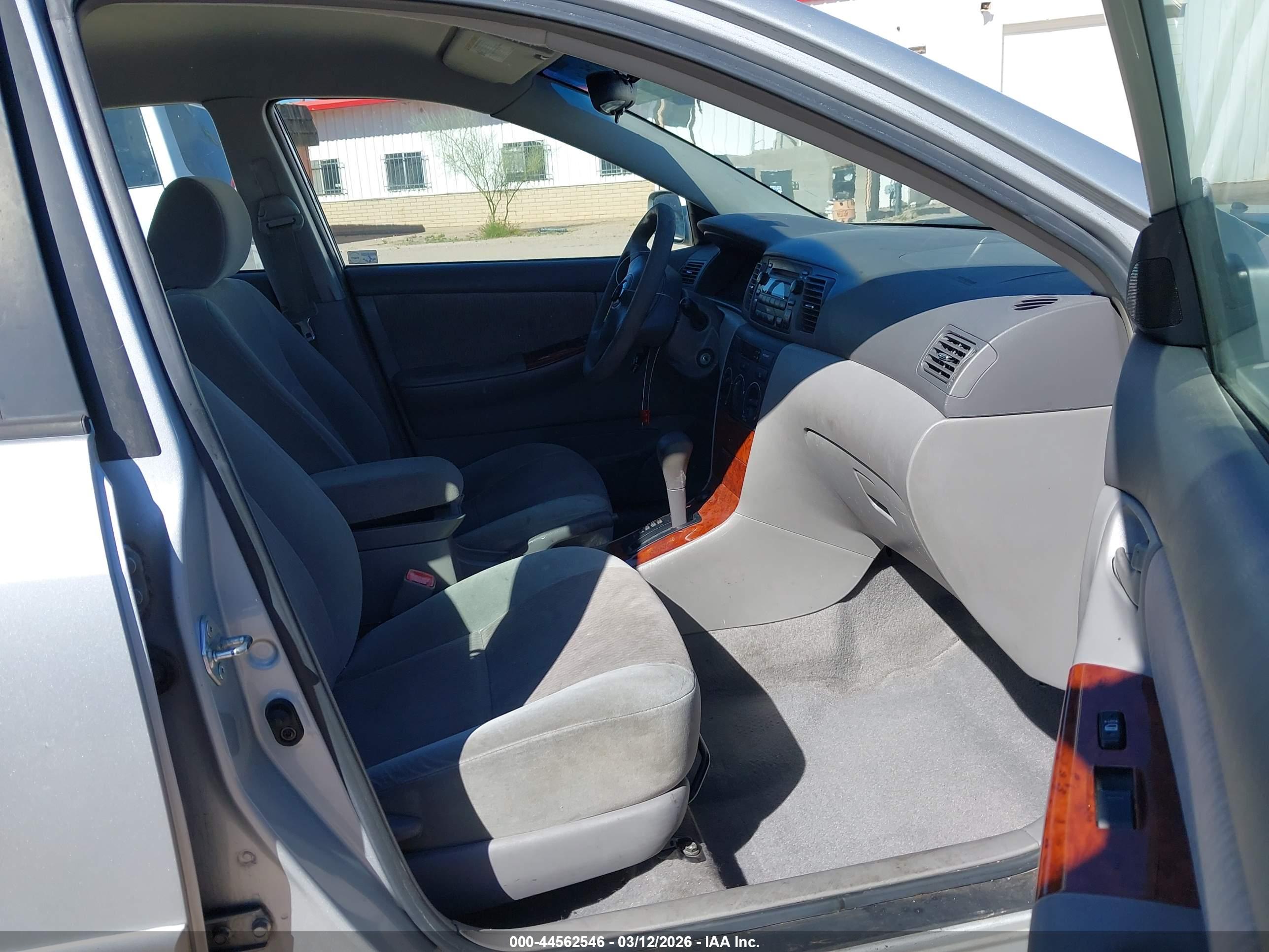 TOYOTA COROLLA image 5
