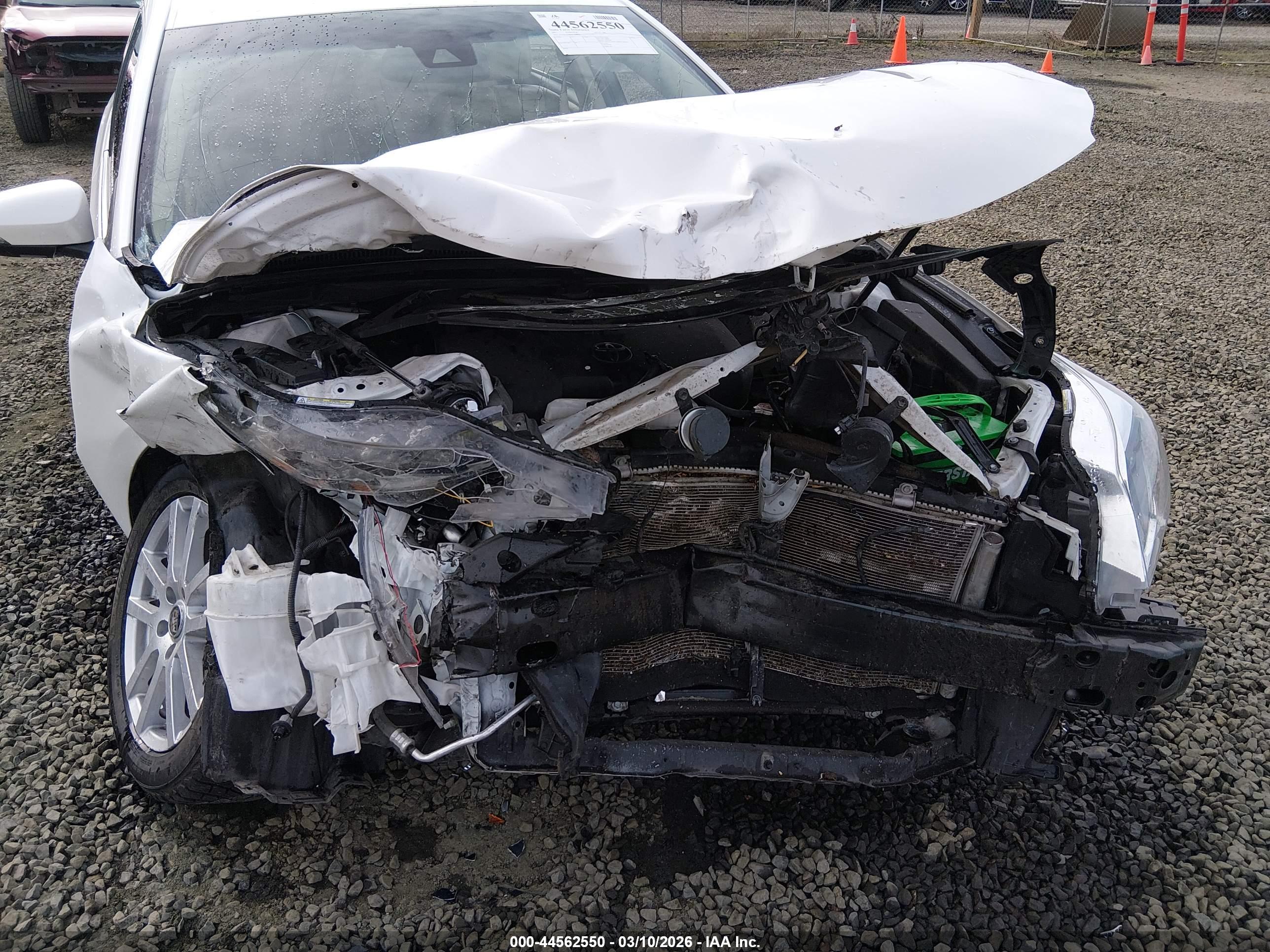 TOYOTA AVALON image 6