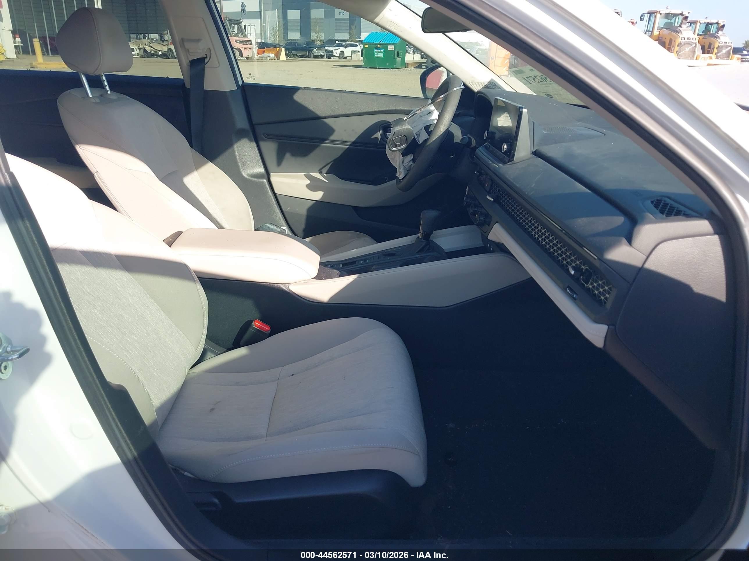 HONDA ACCORD image 5