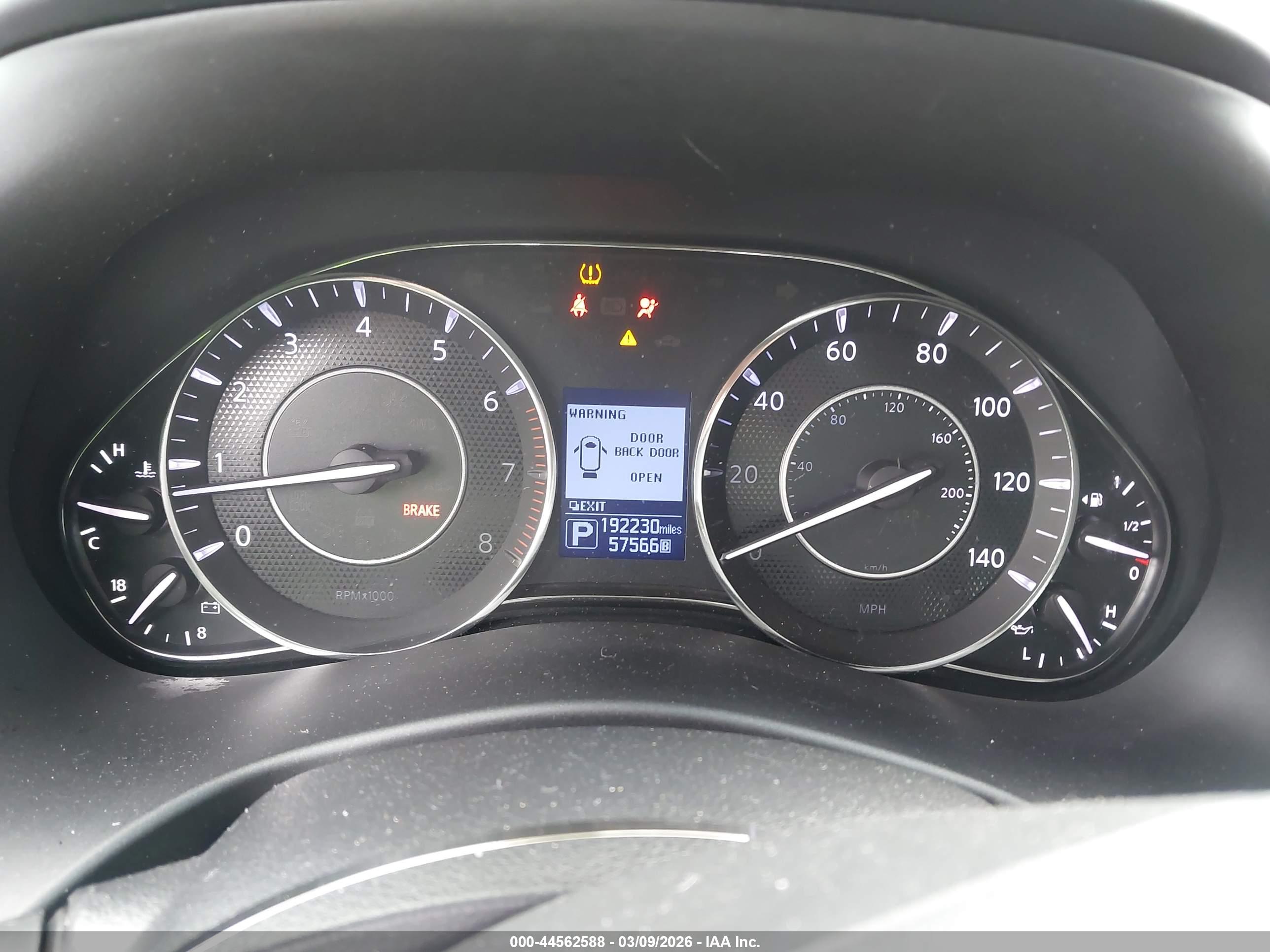 NISSAN ARMADA image 7