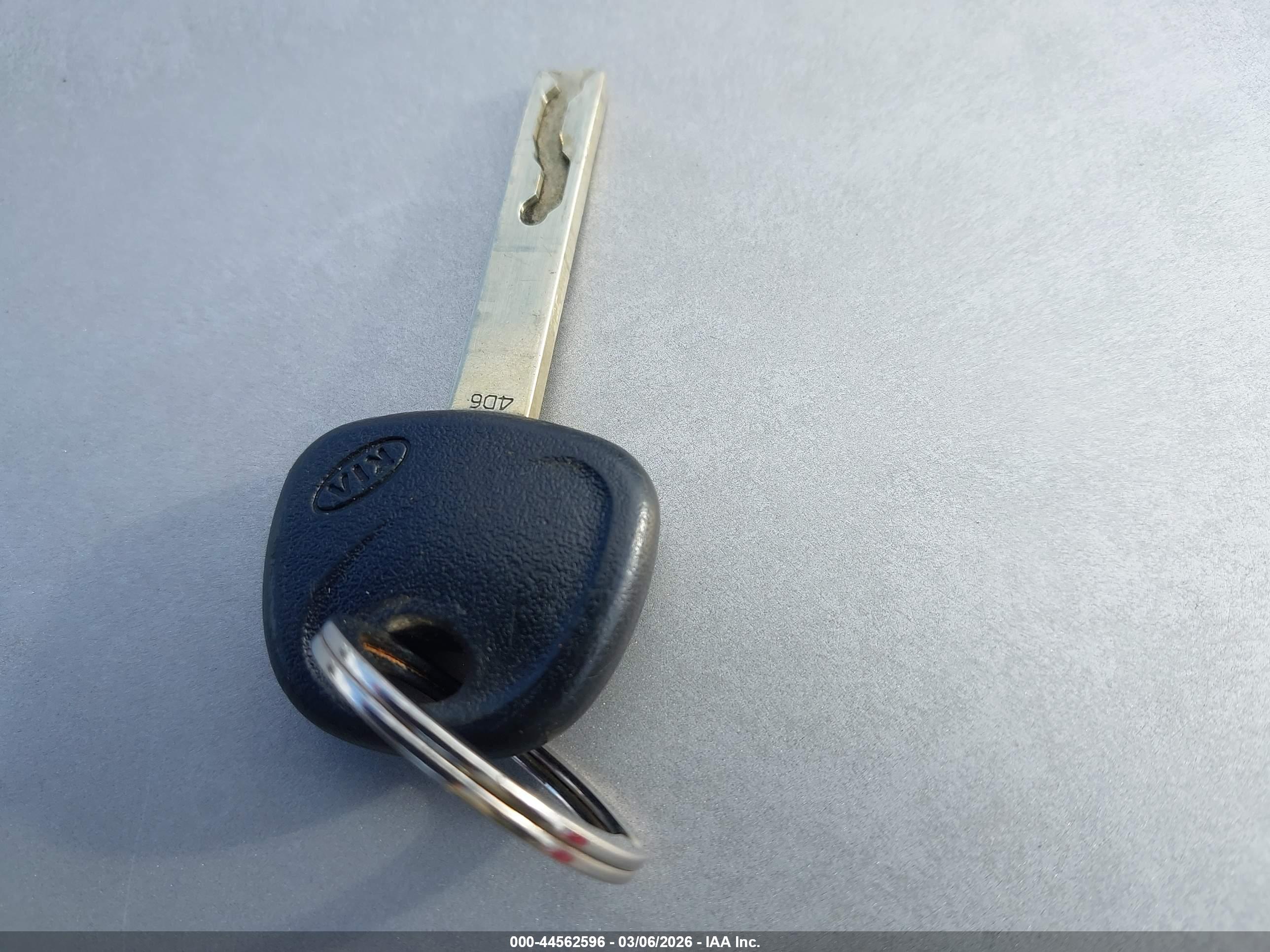KIA RIO image 11