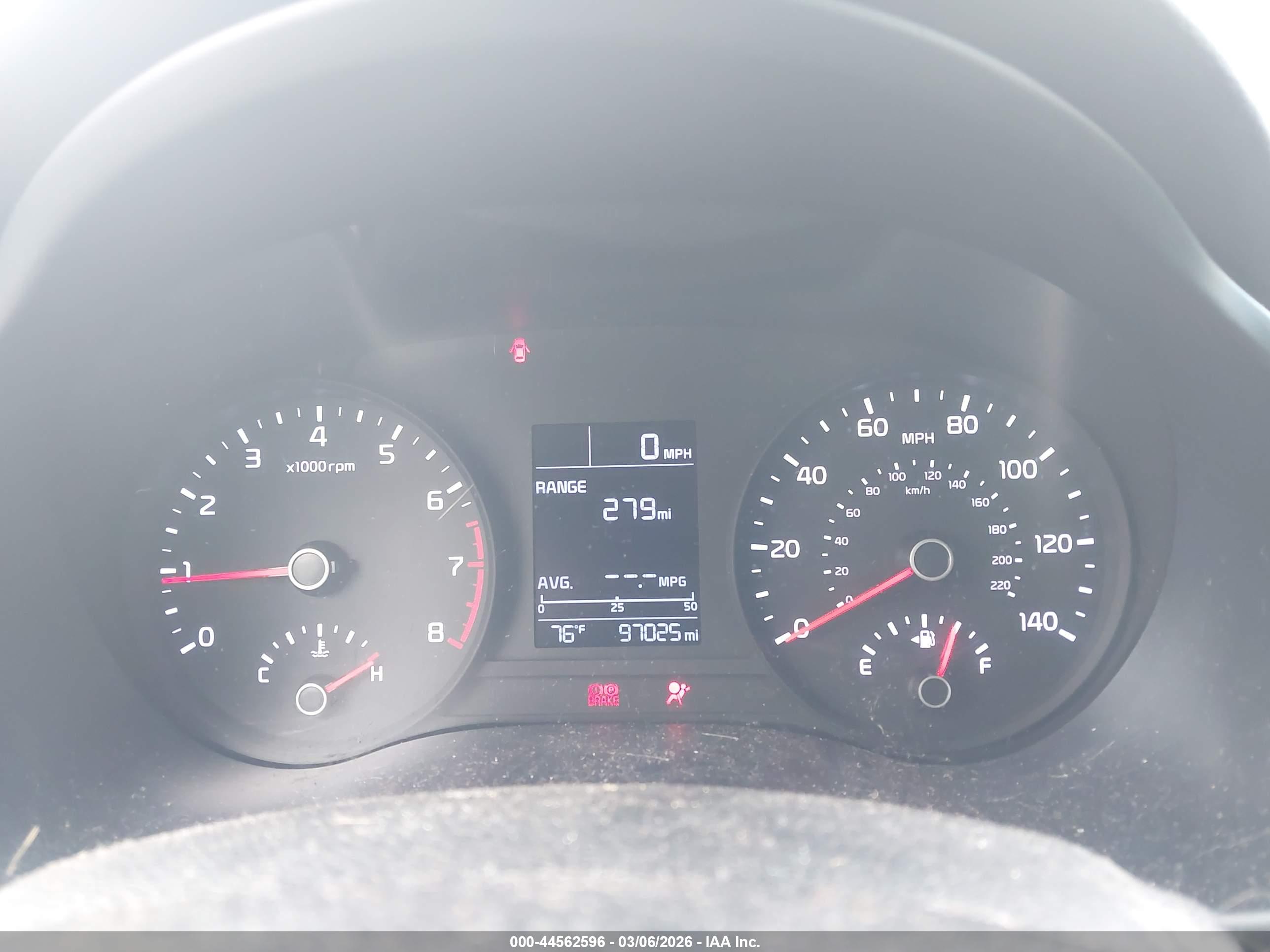 KIA RIO image 7