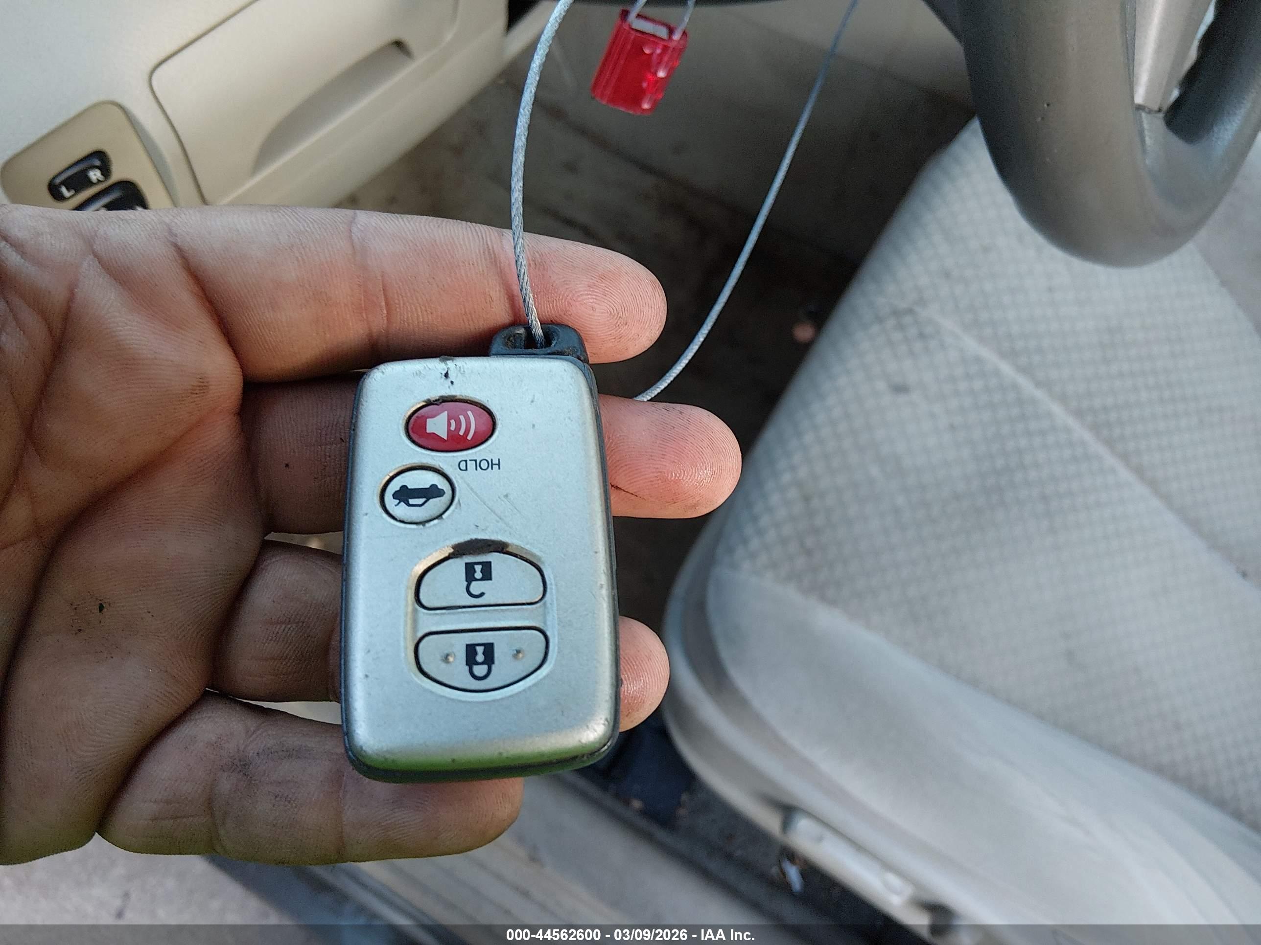 TOYOTA CAMRY image 11