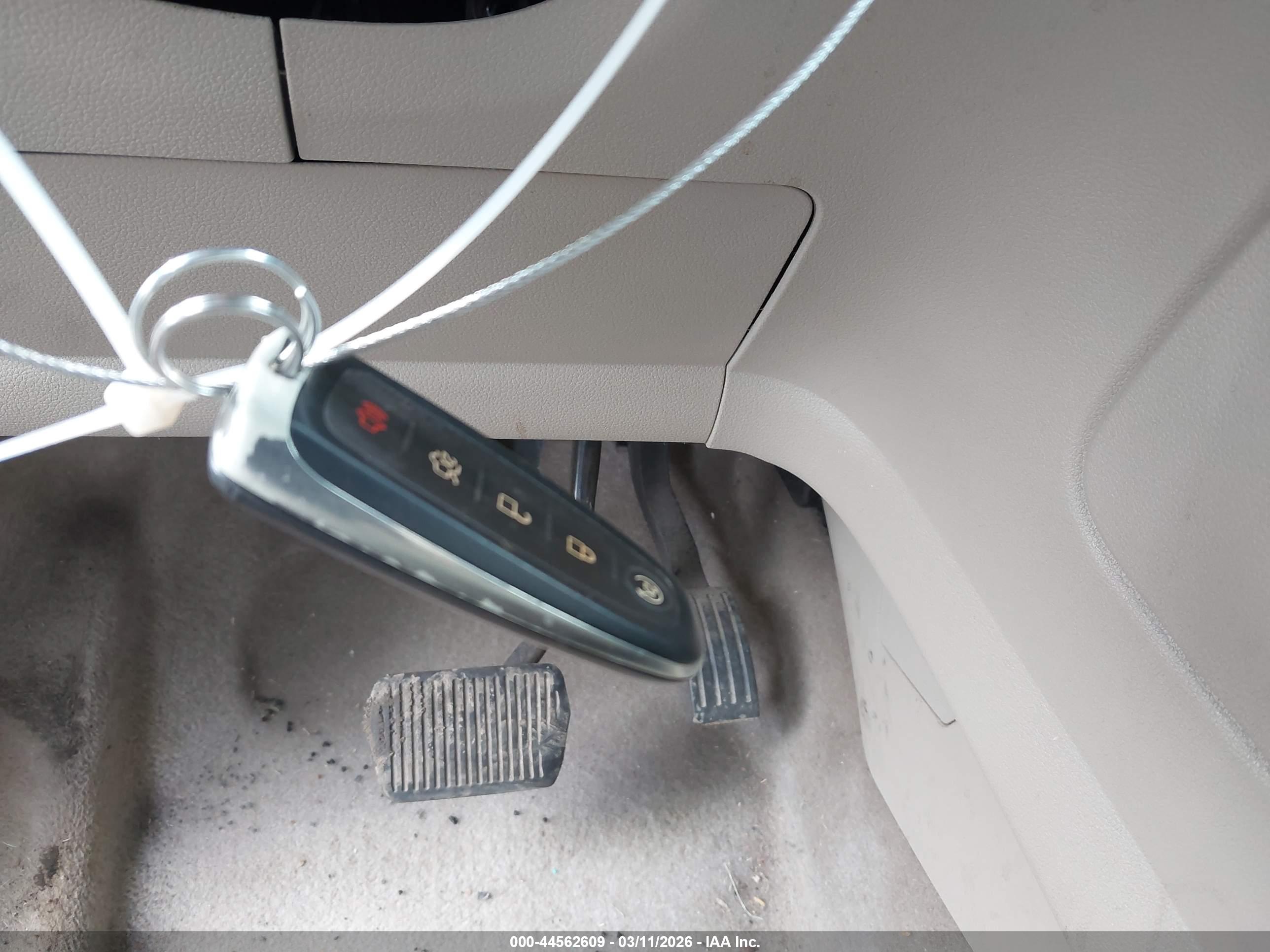 FORD ESCAPE image 11
