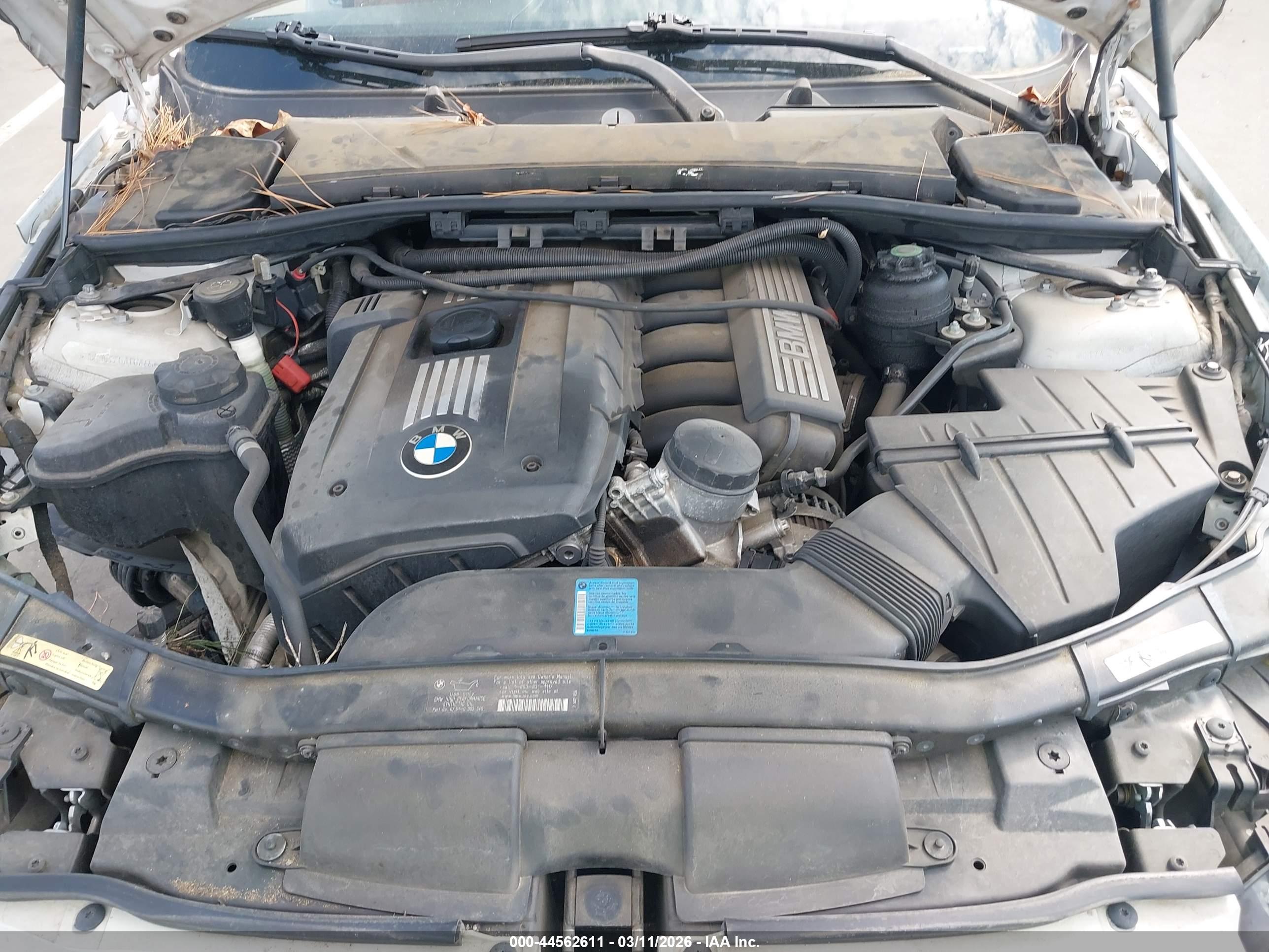 BMW 328XI image 10