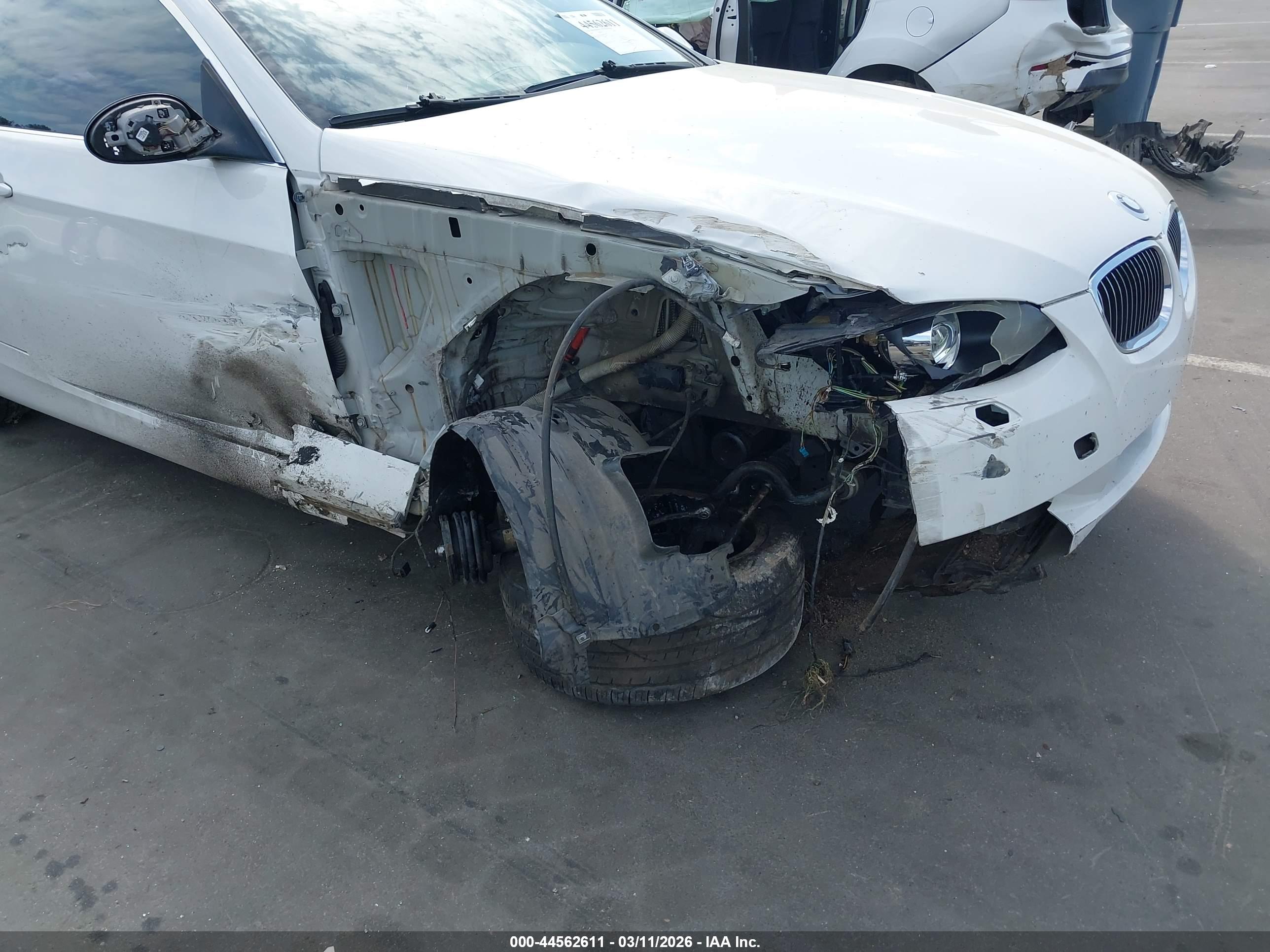 BMW 328XI image 6
