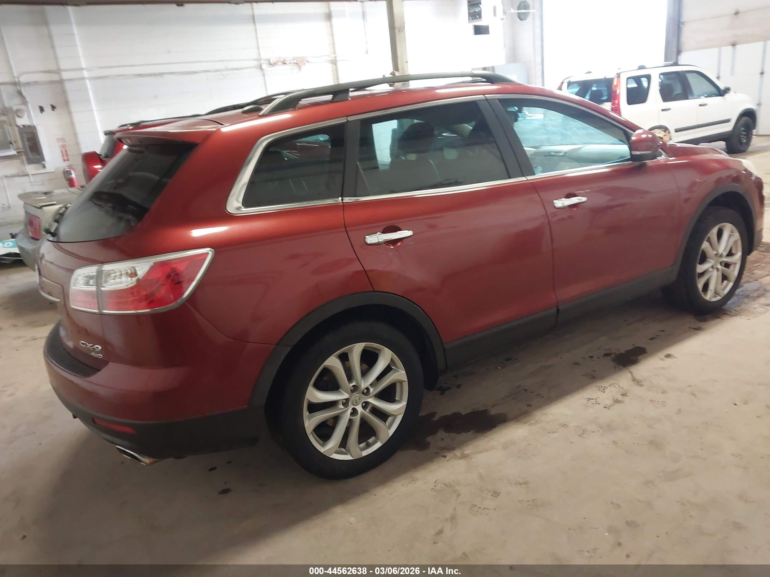 MAZDA CX-9 image 4