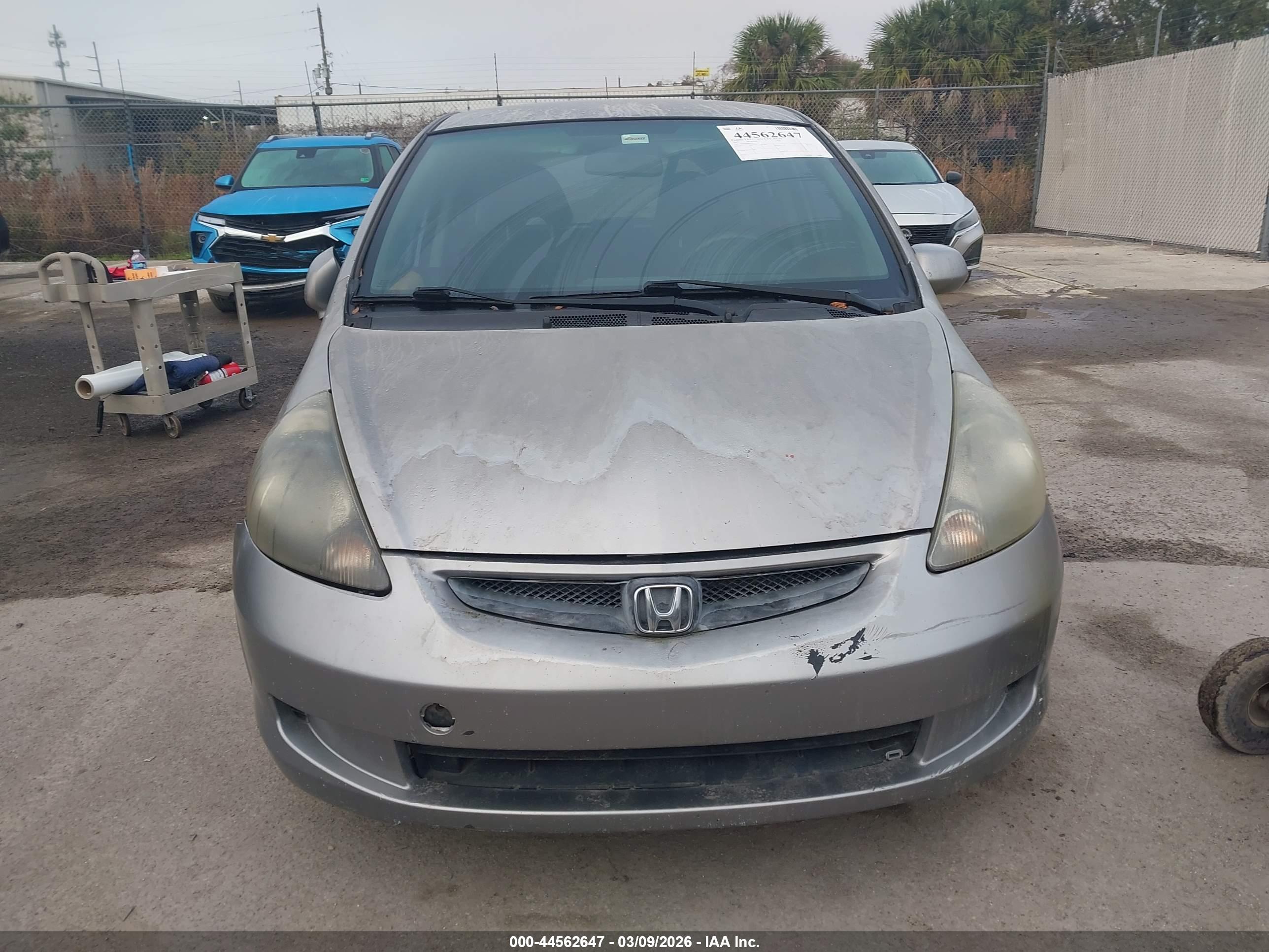 HONDA FIT image 6