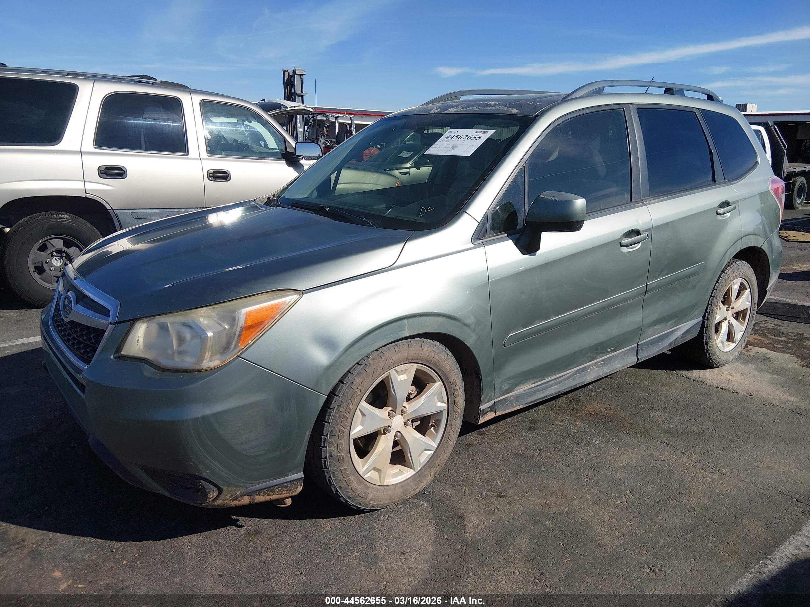 SUBARU FORESTER image 2
