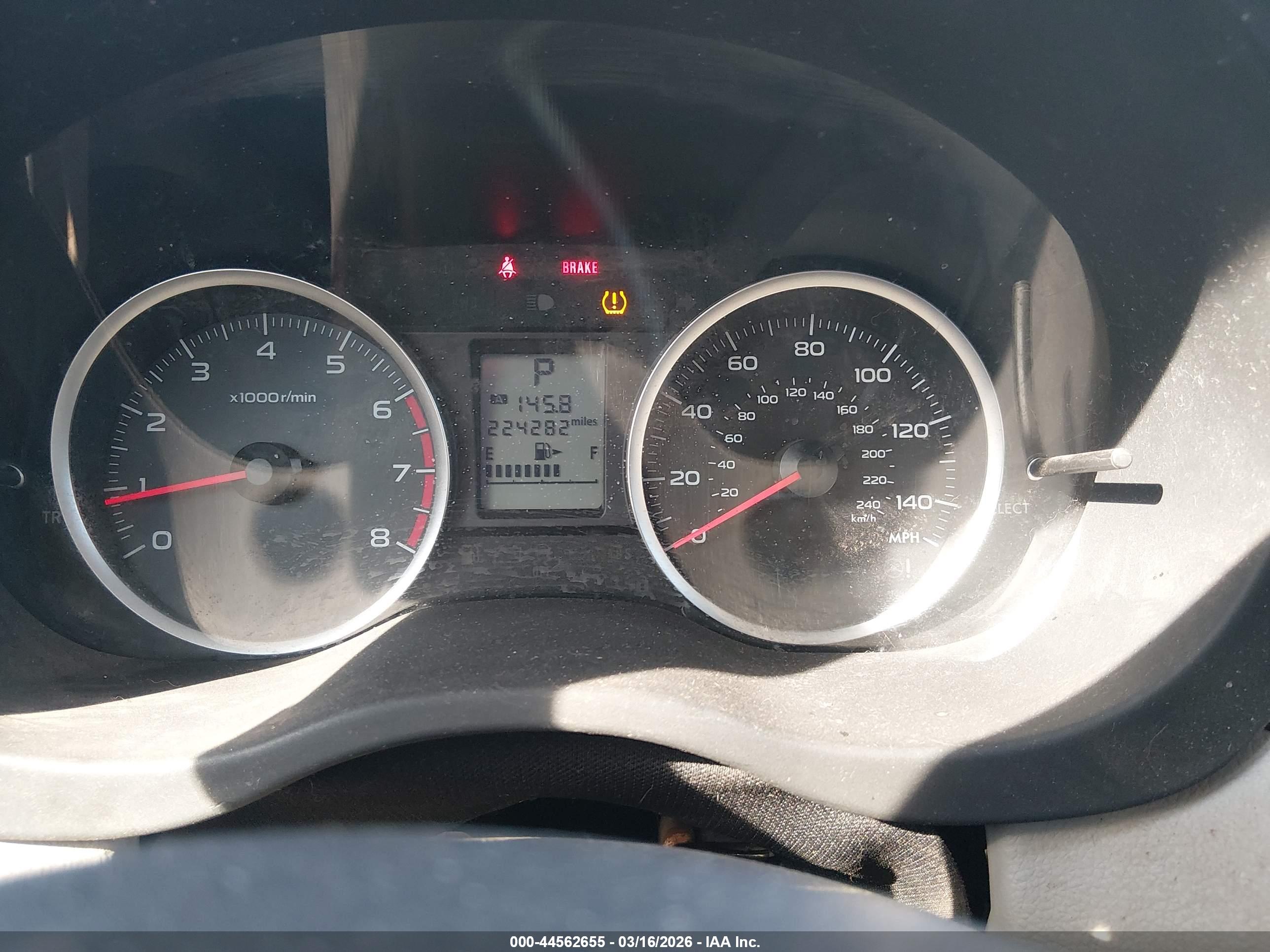 SUBARU FORESTER image 7