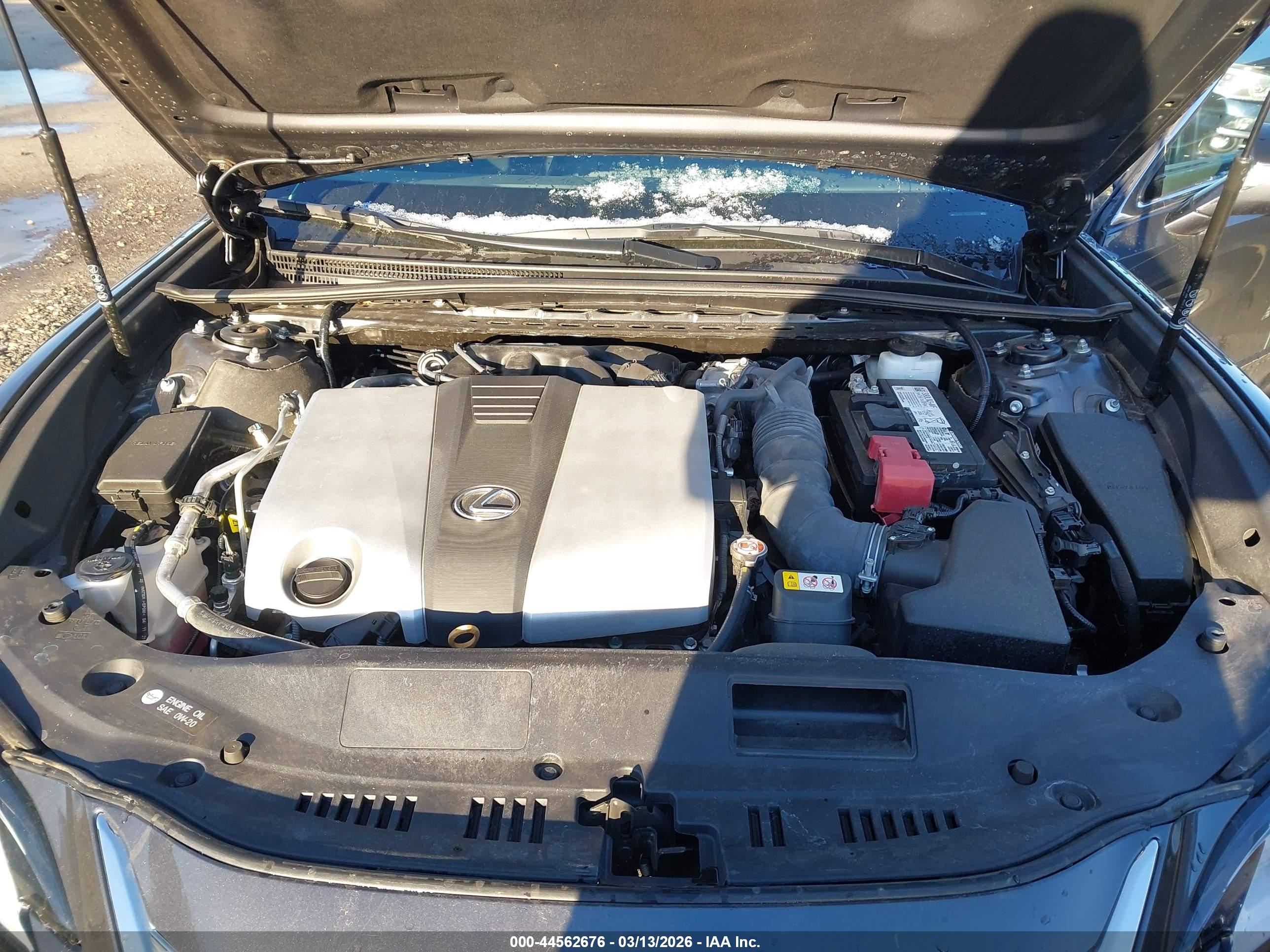 LEXUS ES image 10