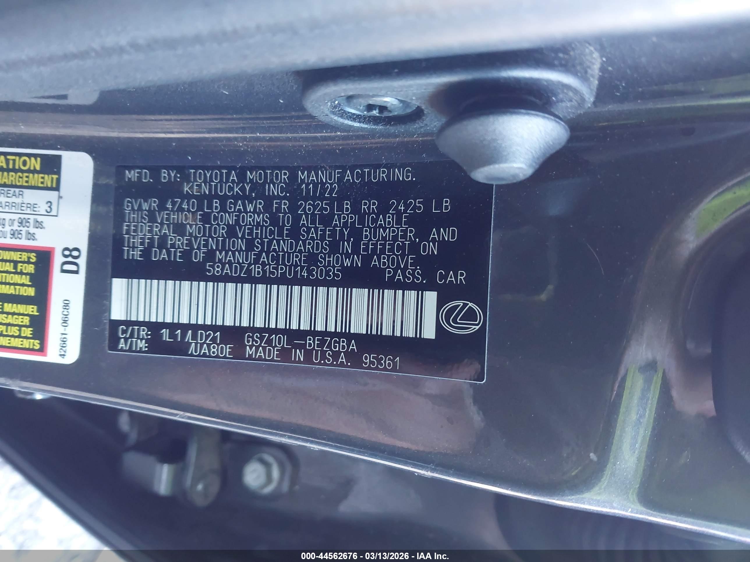 LEXUS ES image 9