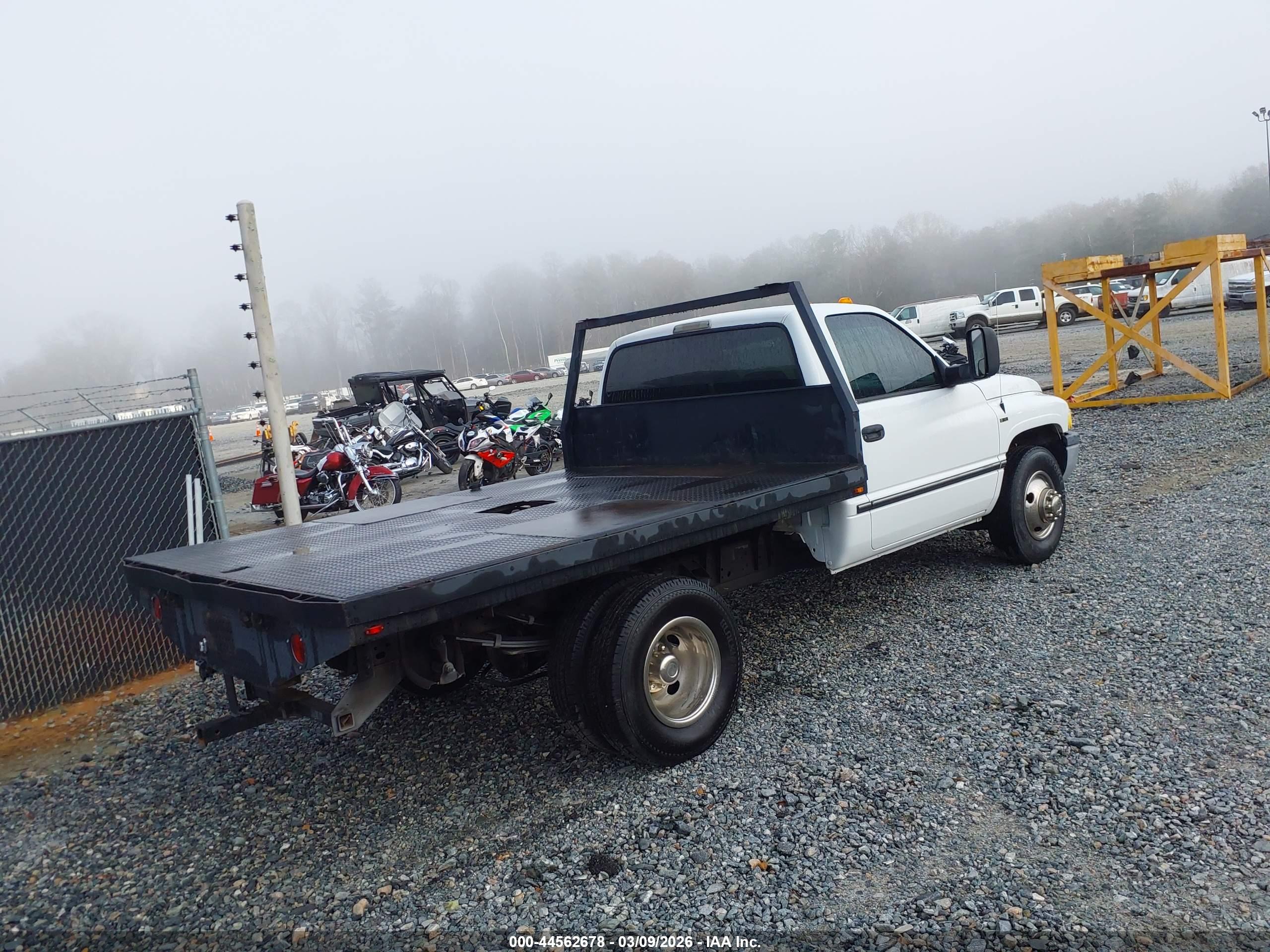 DODGE RAM image 4