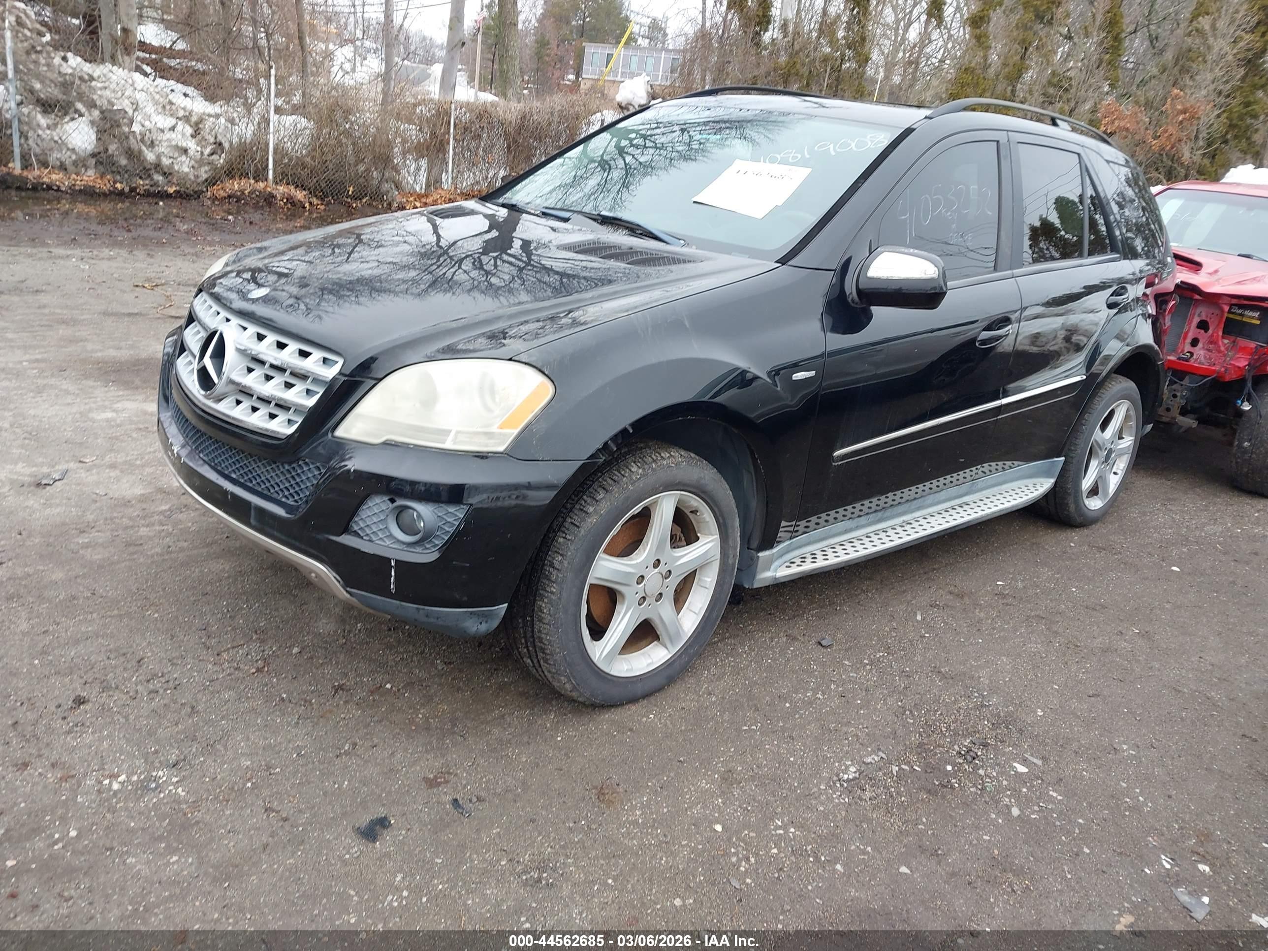 MERCEDES-BENZ ML image 2
