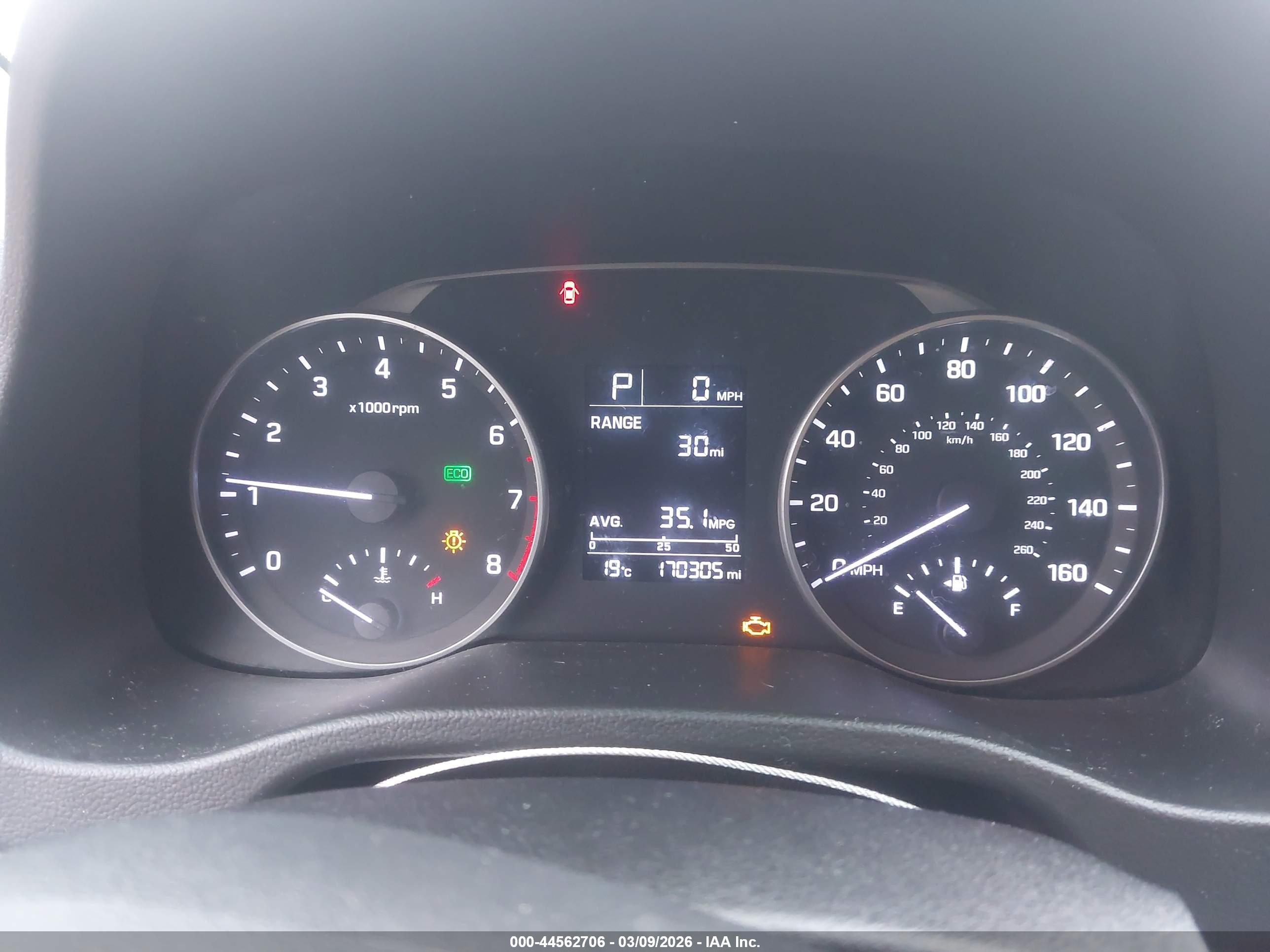 HYUNDAI ELANTRA image 7