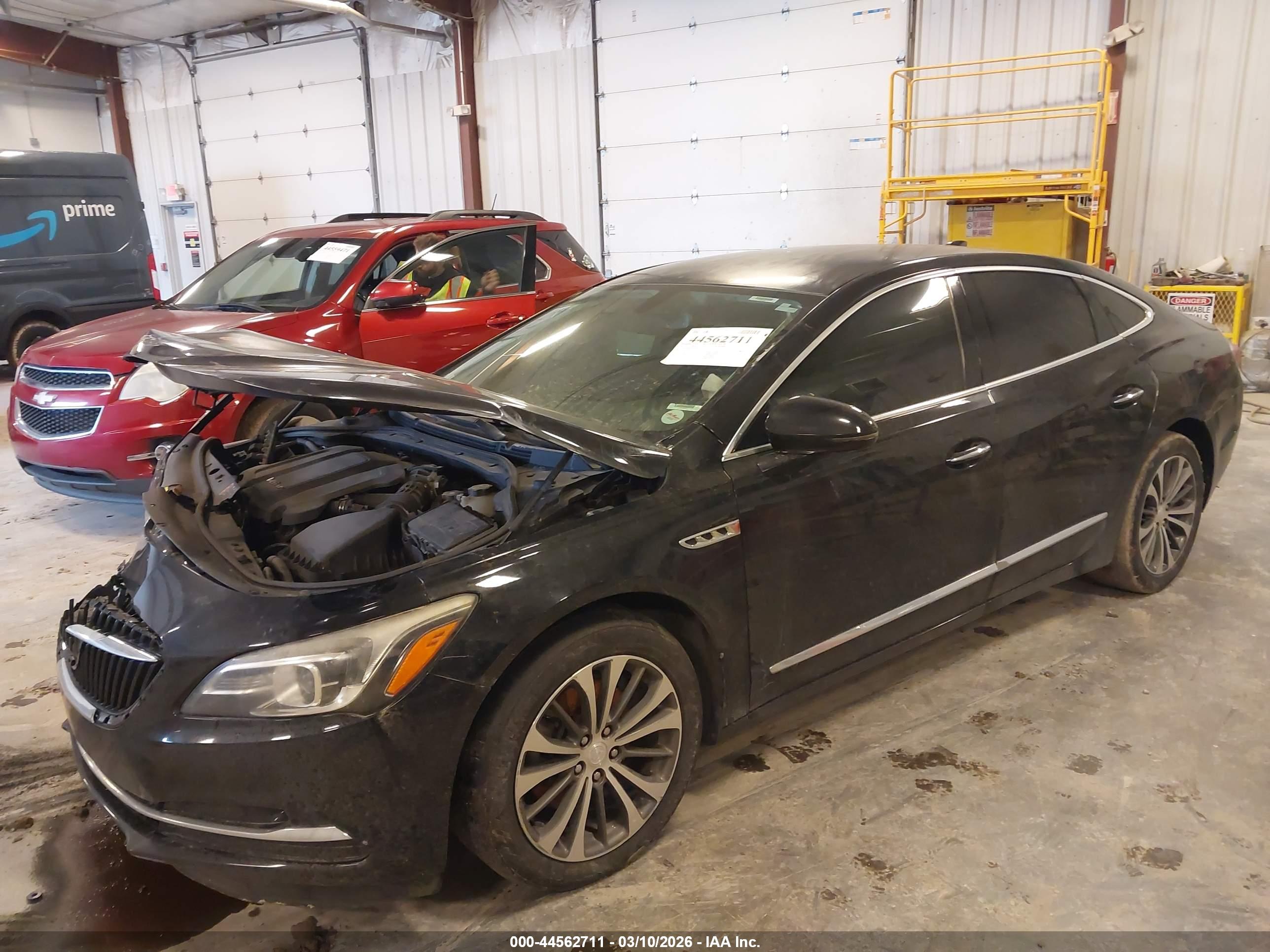 BUICK LACROSSE image 2