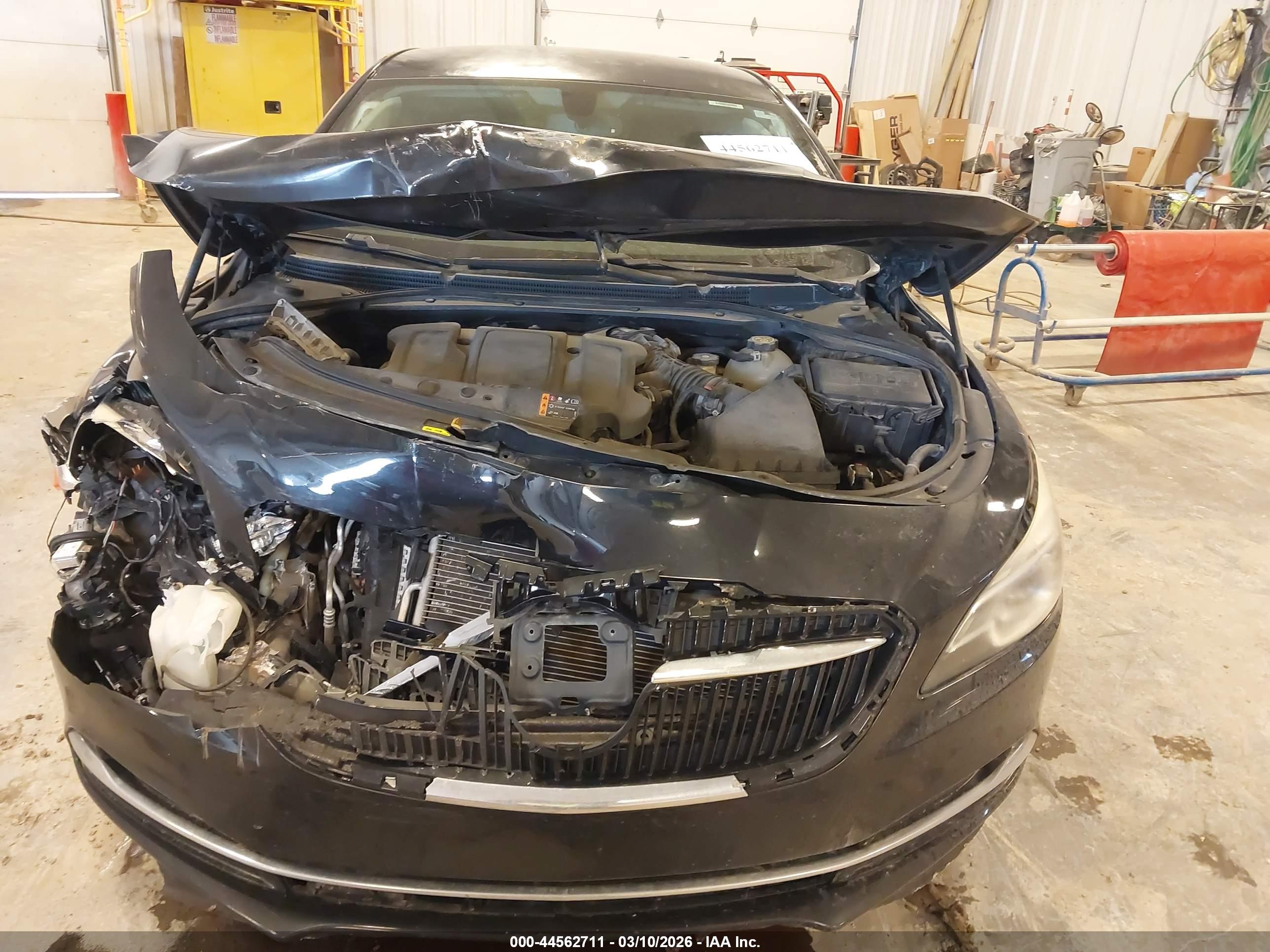 BUICK LACROSSE image 6