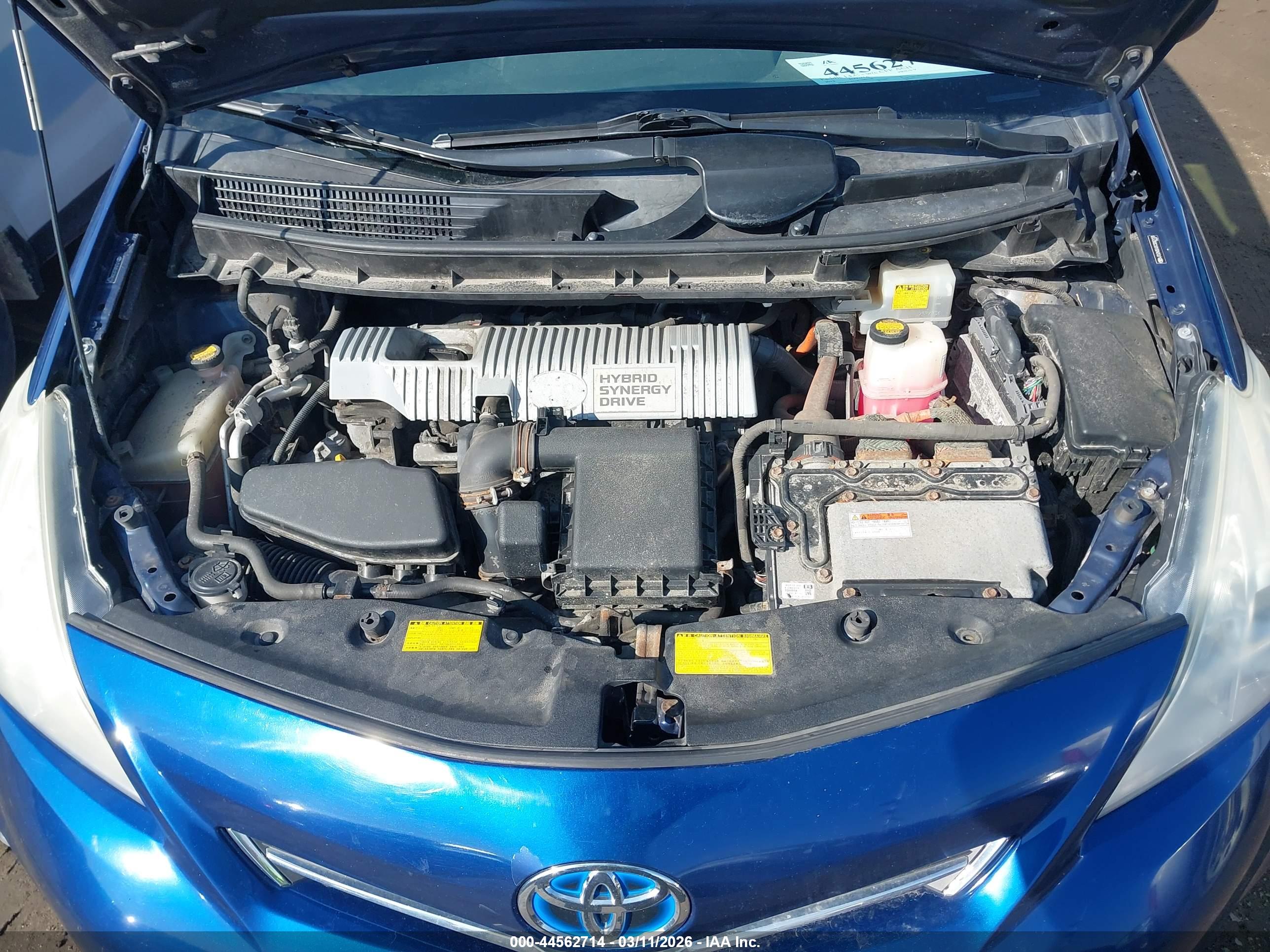 TOYOTA PRIUS image 10