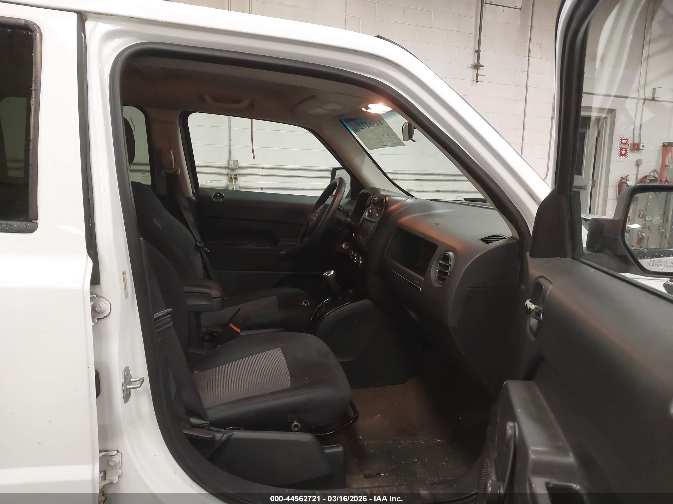 JEEP PATRIOT image 5