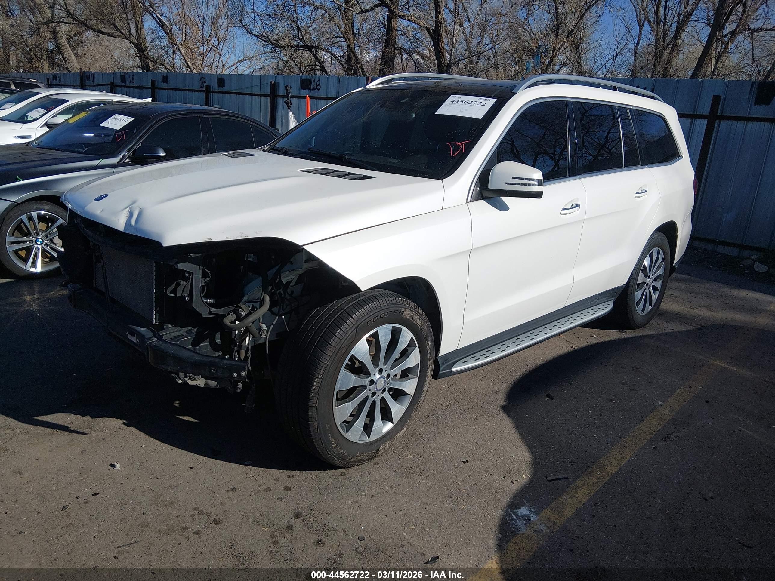 MERCEDES-BENZ GLS image 2