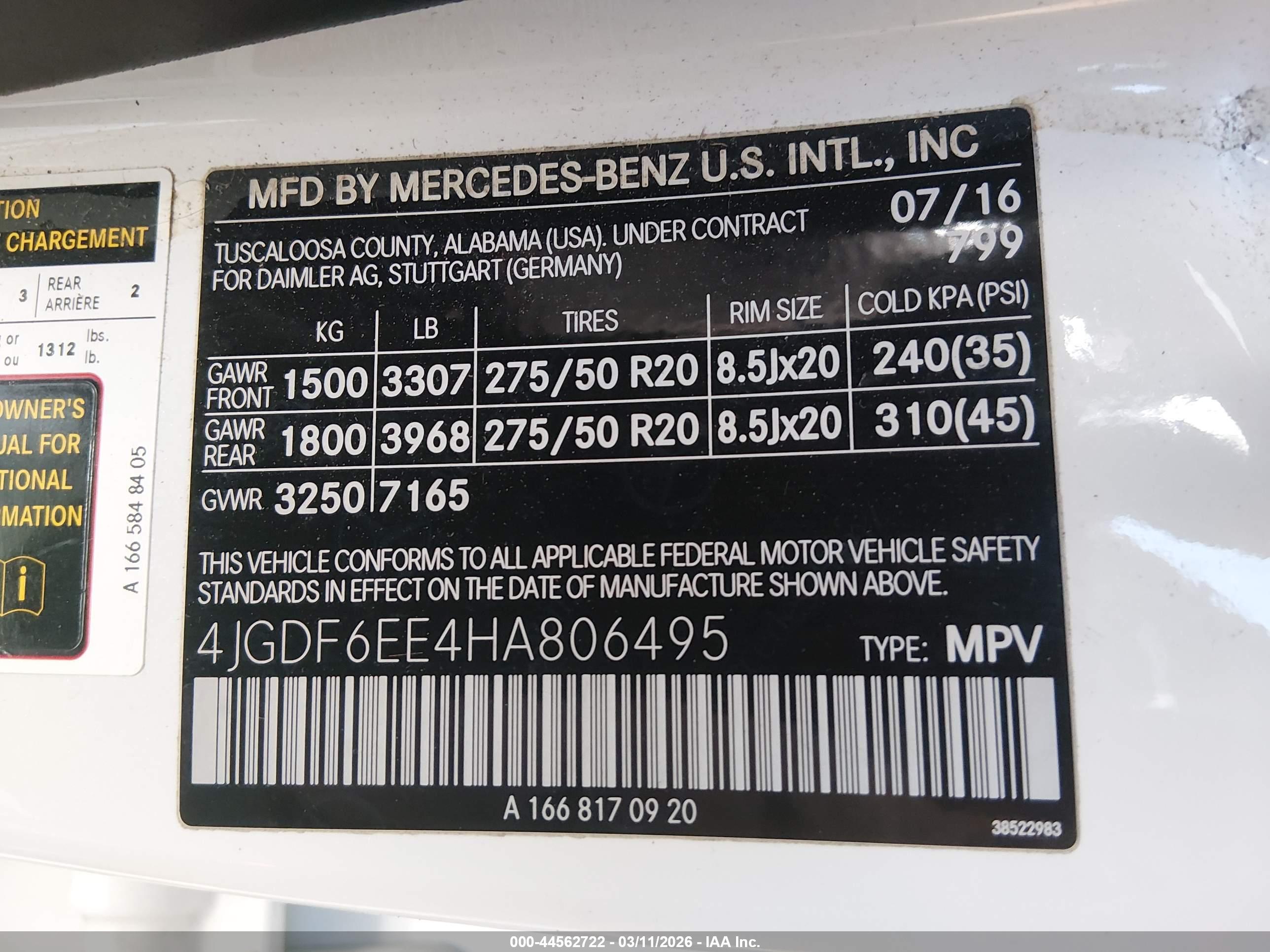MERCEDES-BENZ GLS image 9