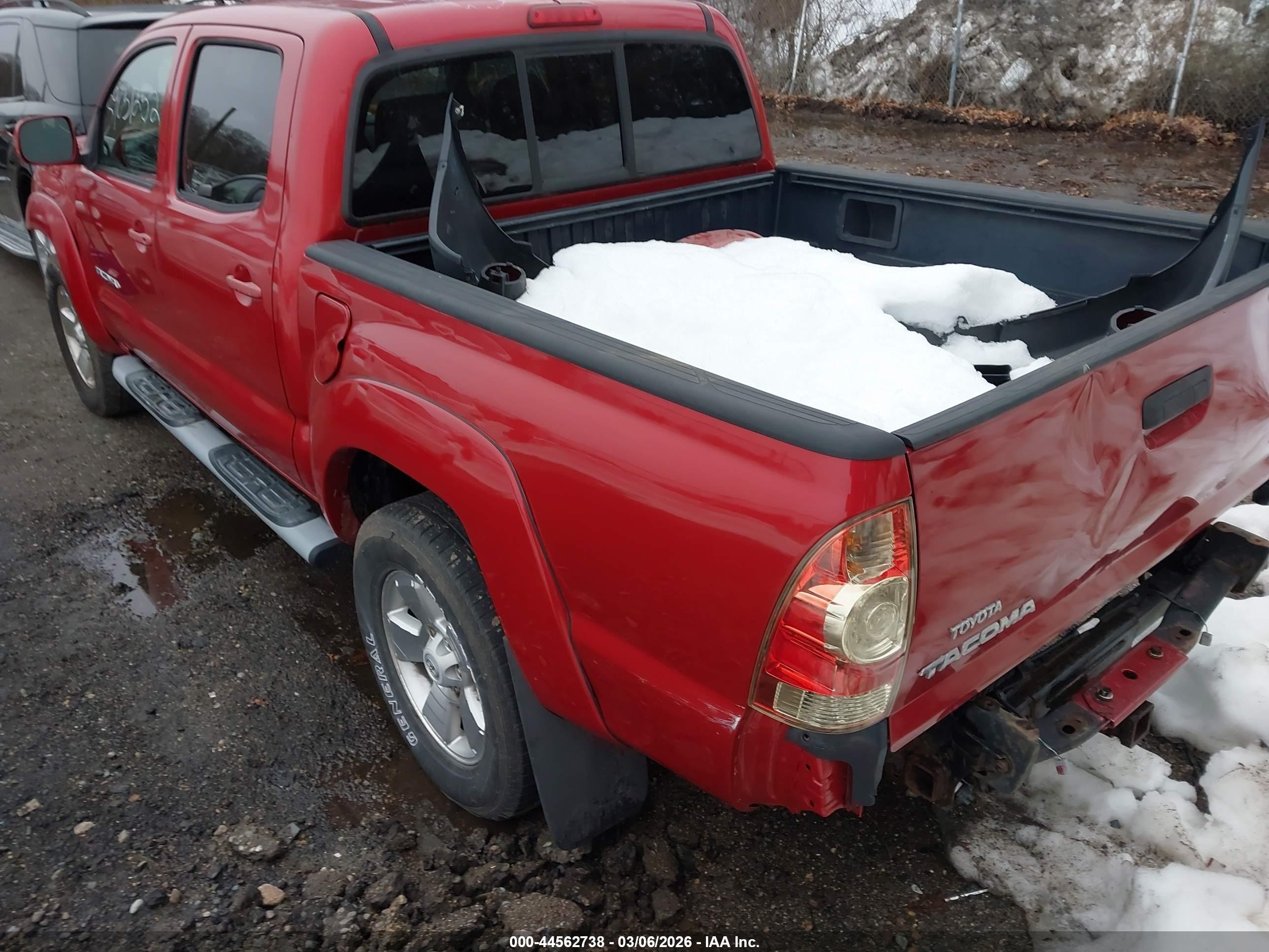 TOYOTA TACOMA image 3