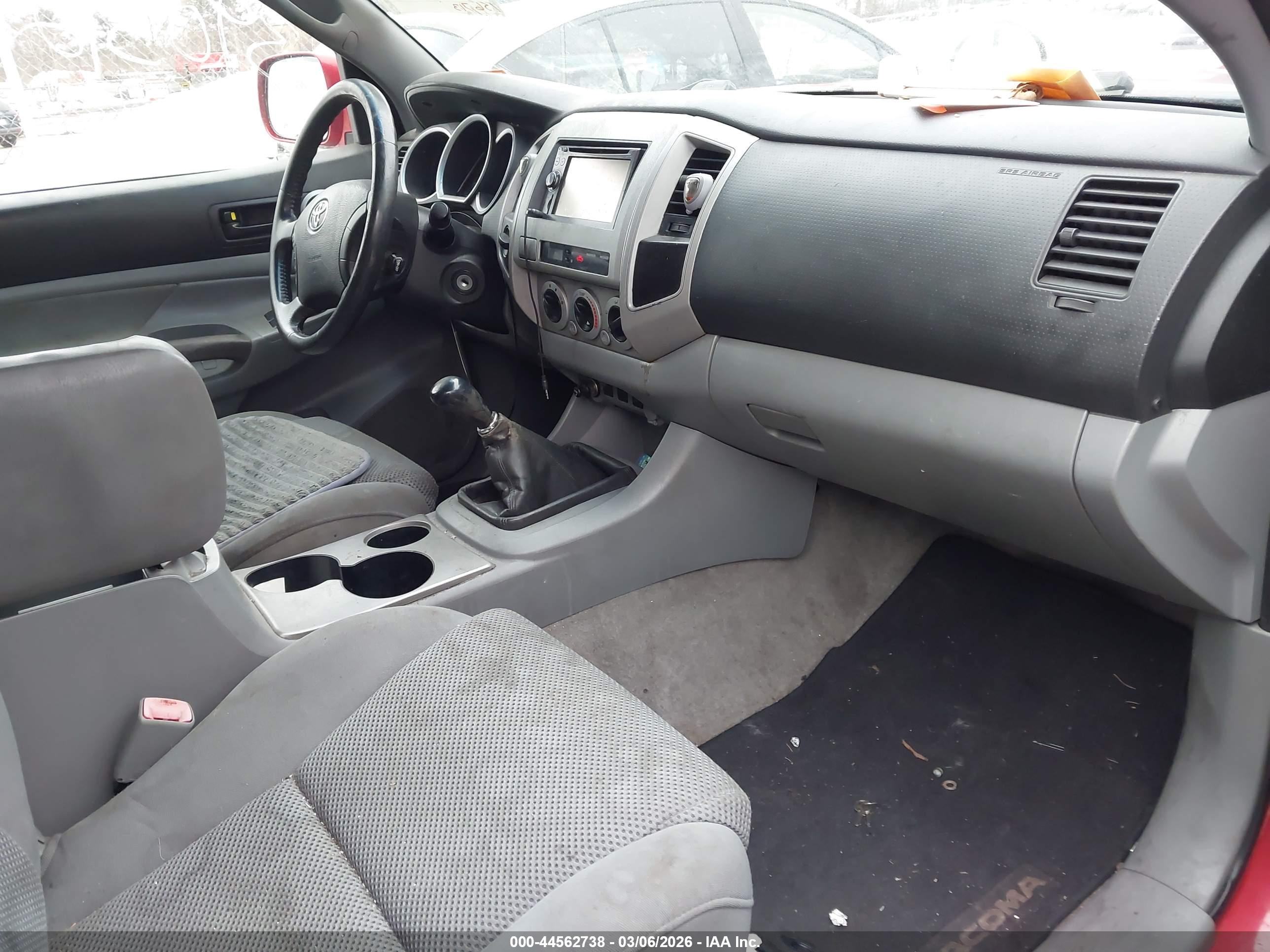 TOYOTA TACOMA image 5