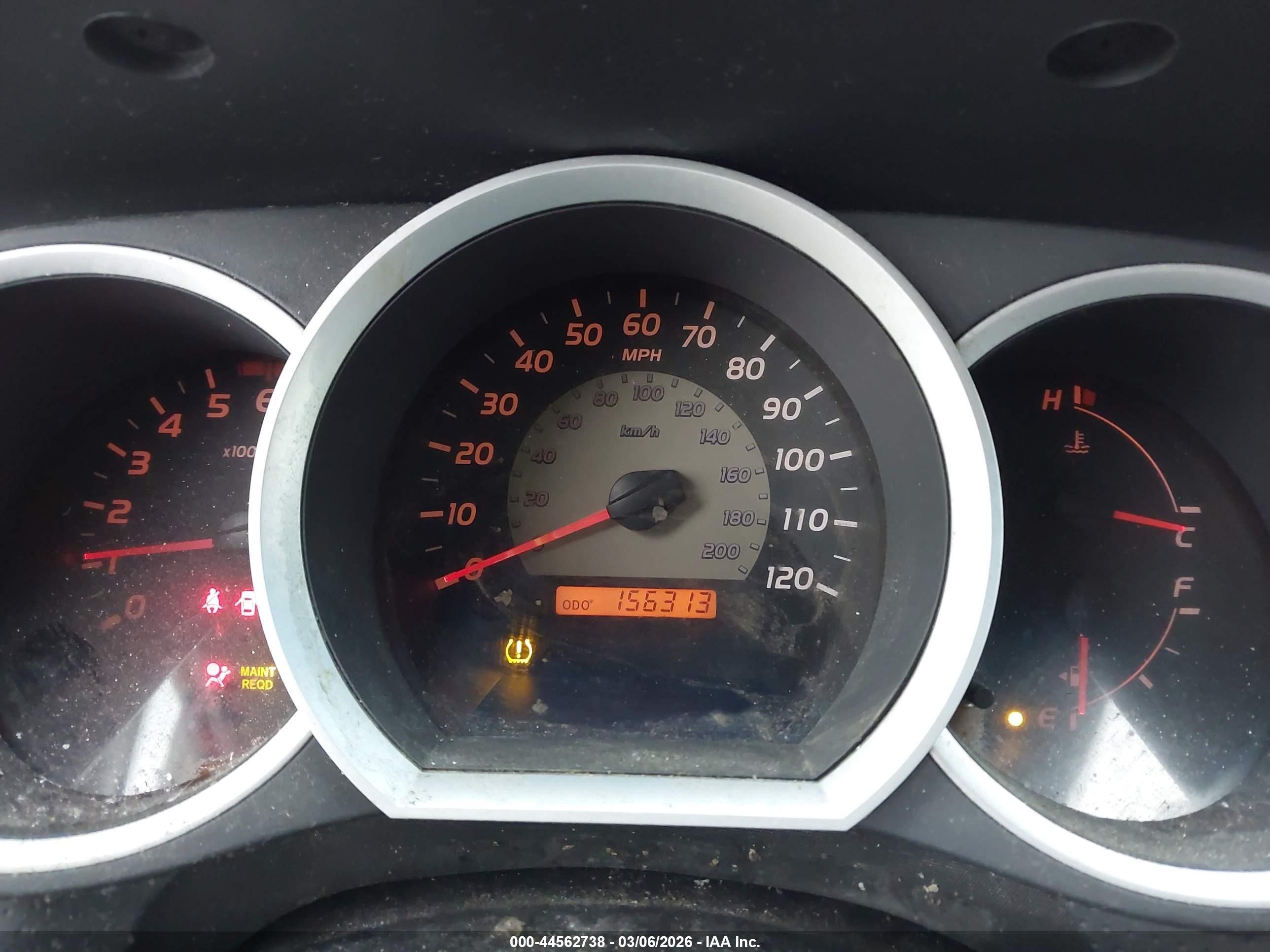 TOYOTA TACOMA image 7
