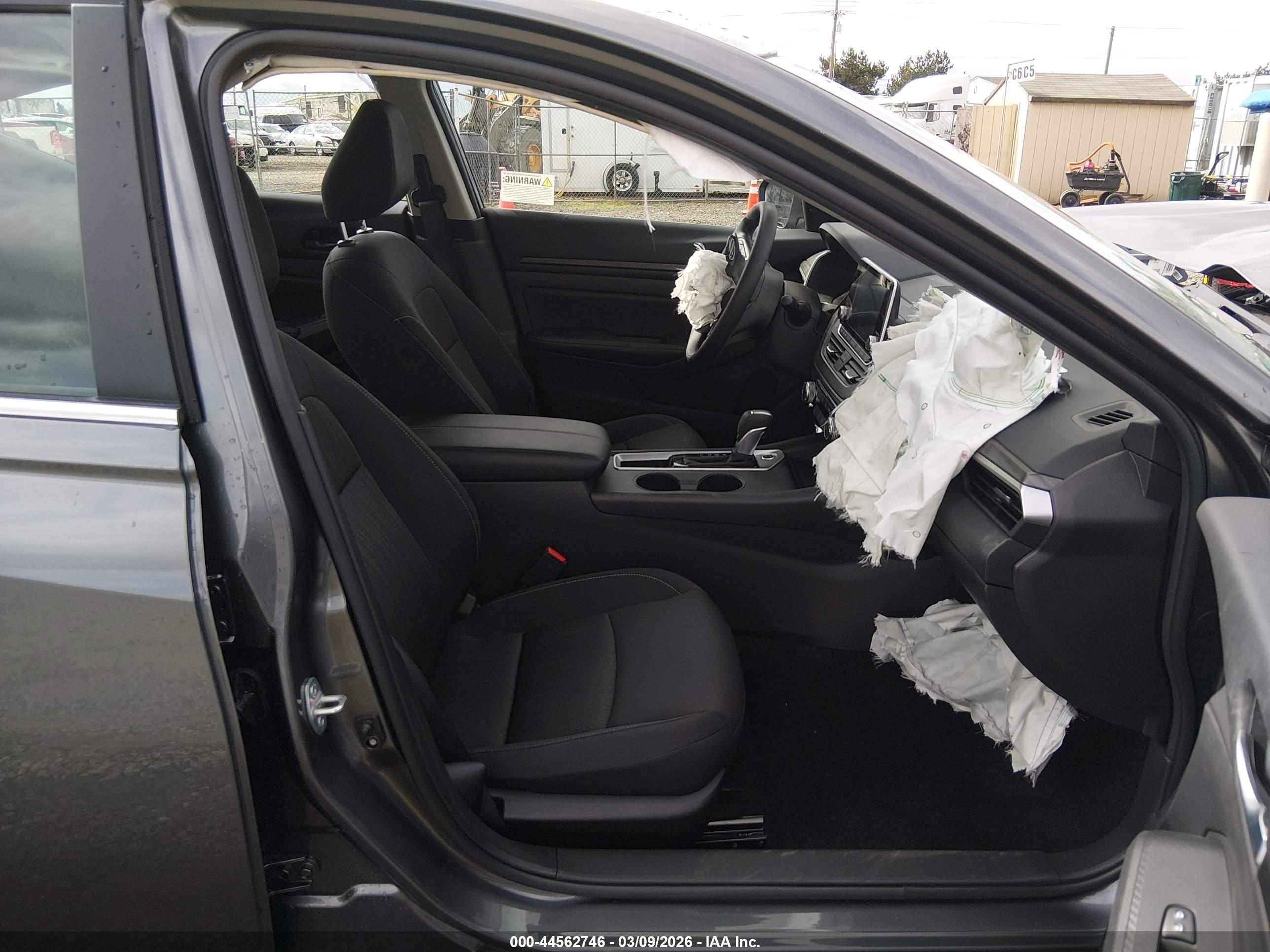 NISSAN ALTIMA image 5