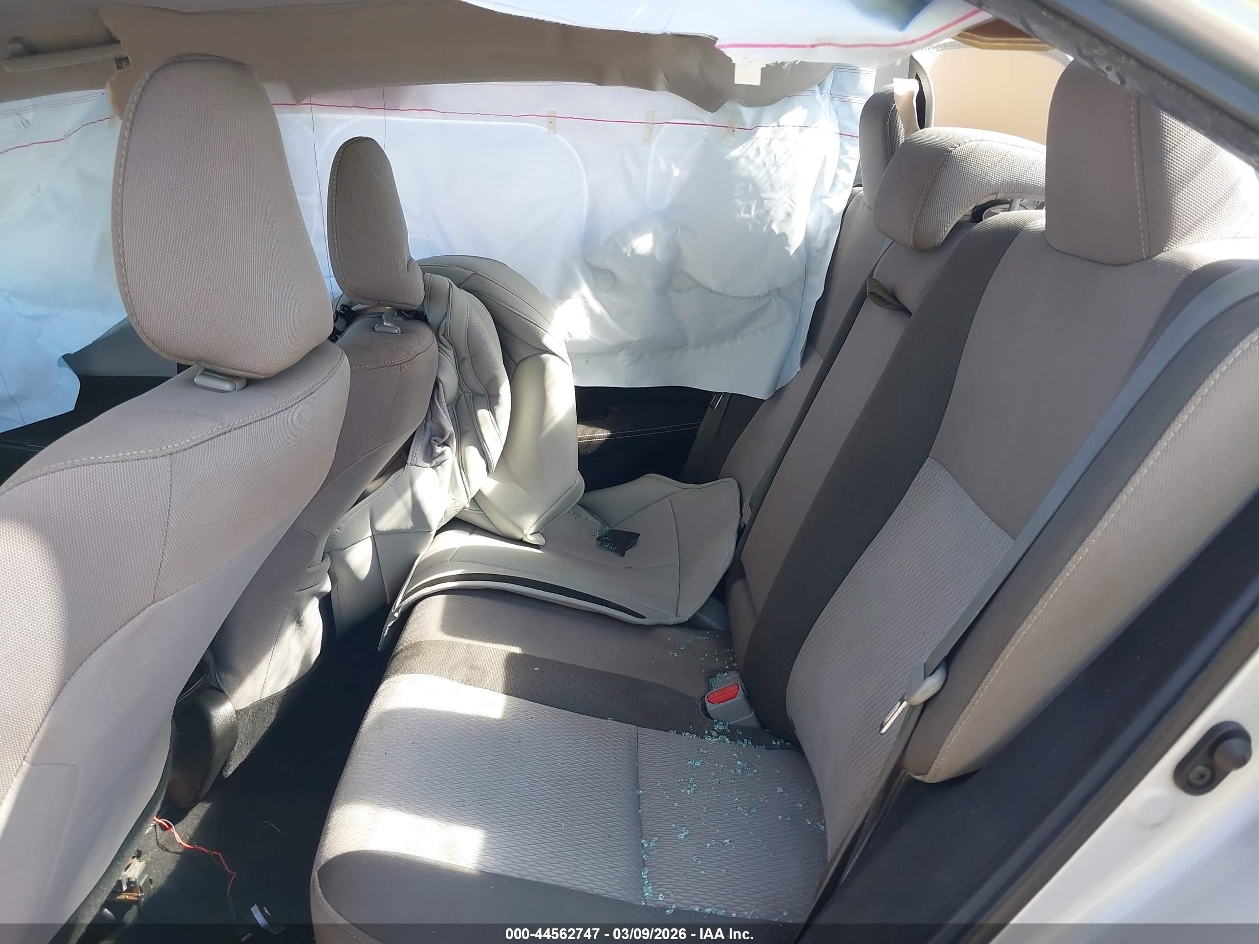 TOYOTA COROLLA image 8
