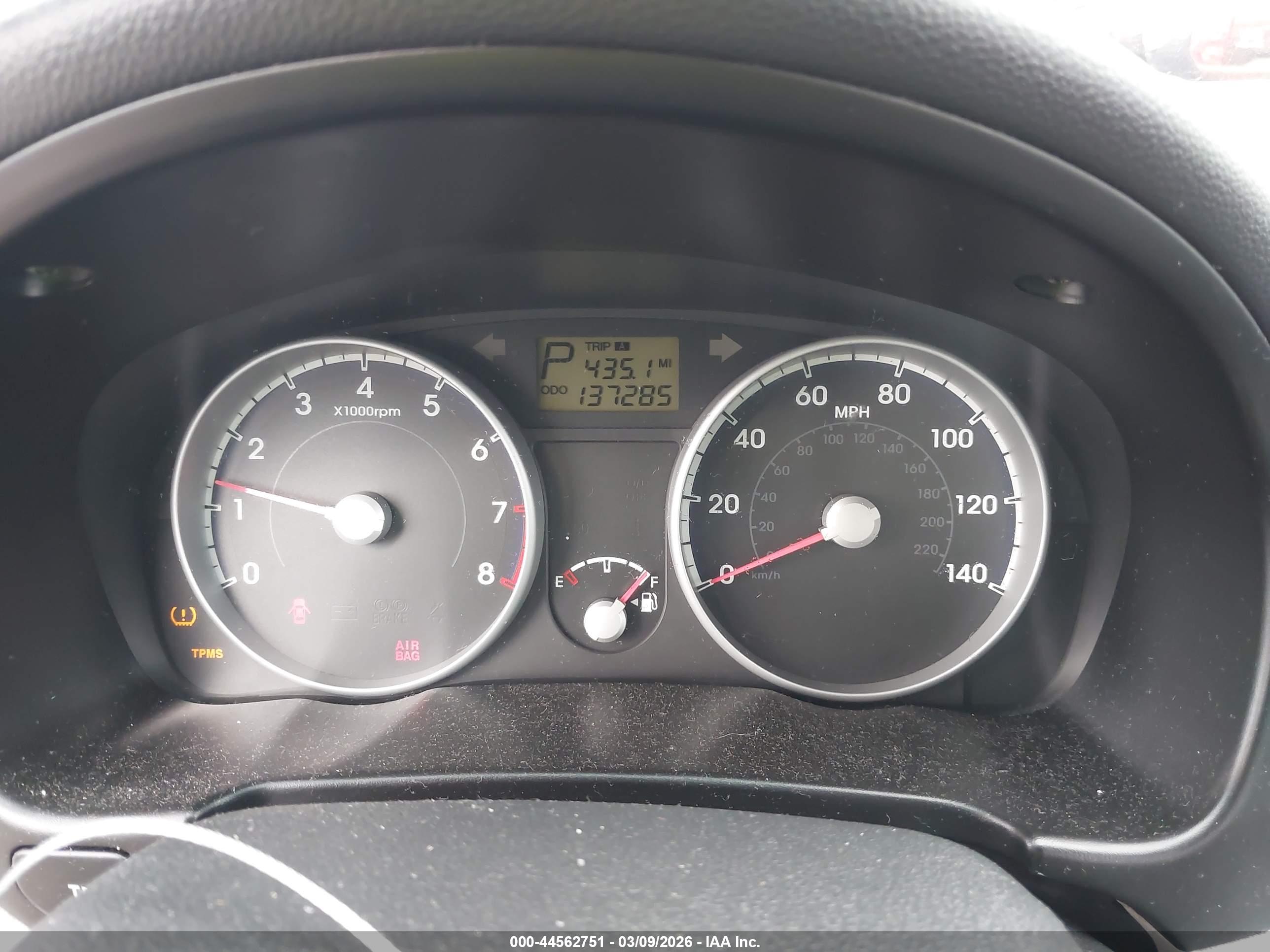 HYUNDAI ACCENT image 7
