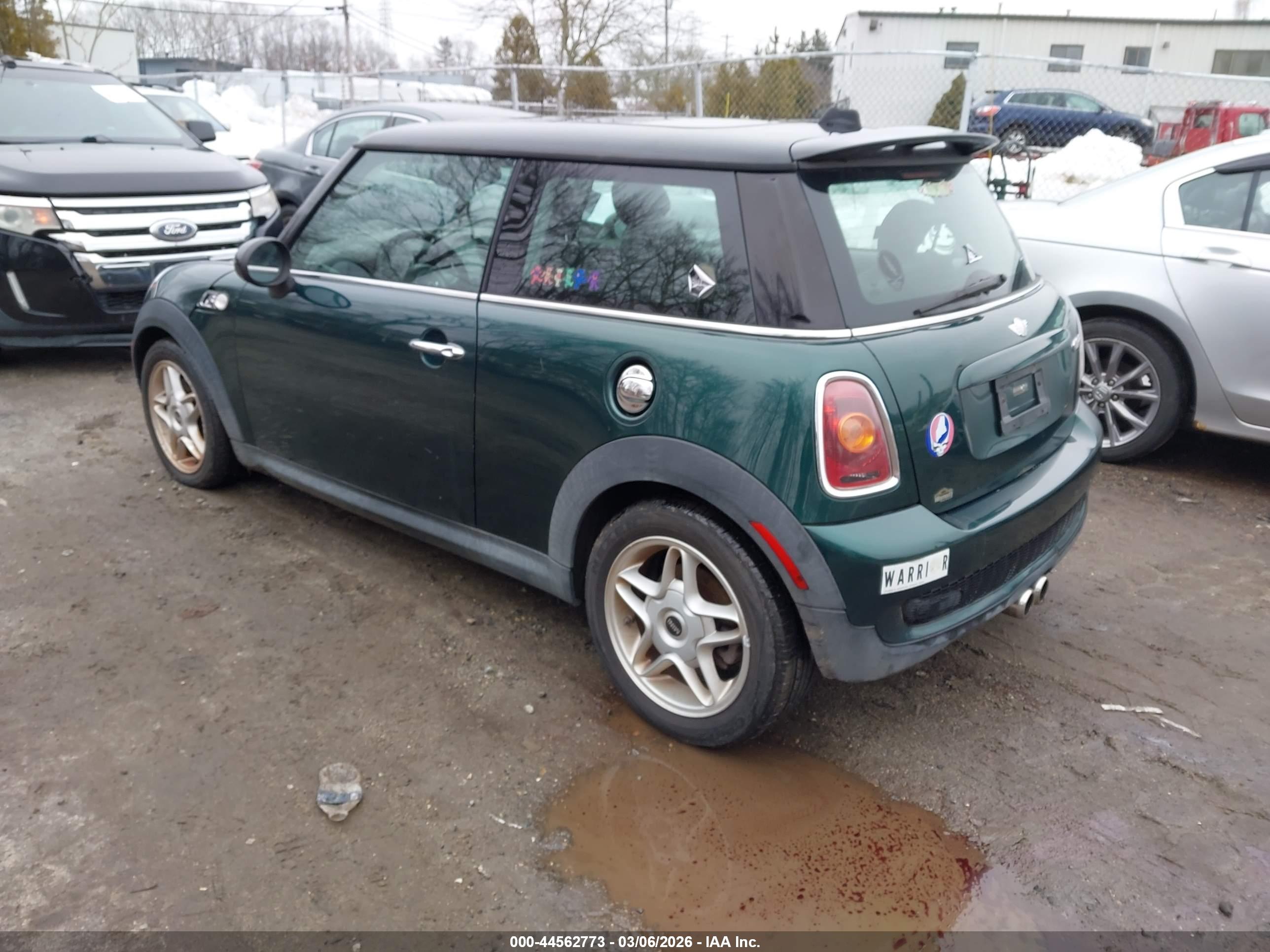 MINI COOPER image 3