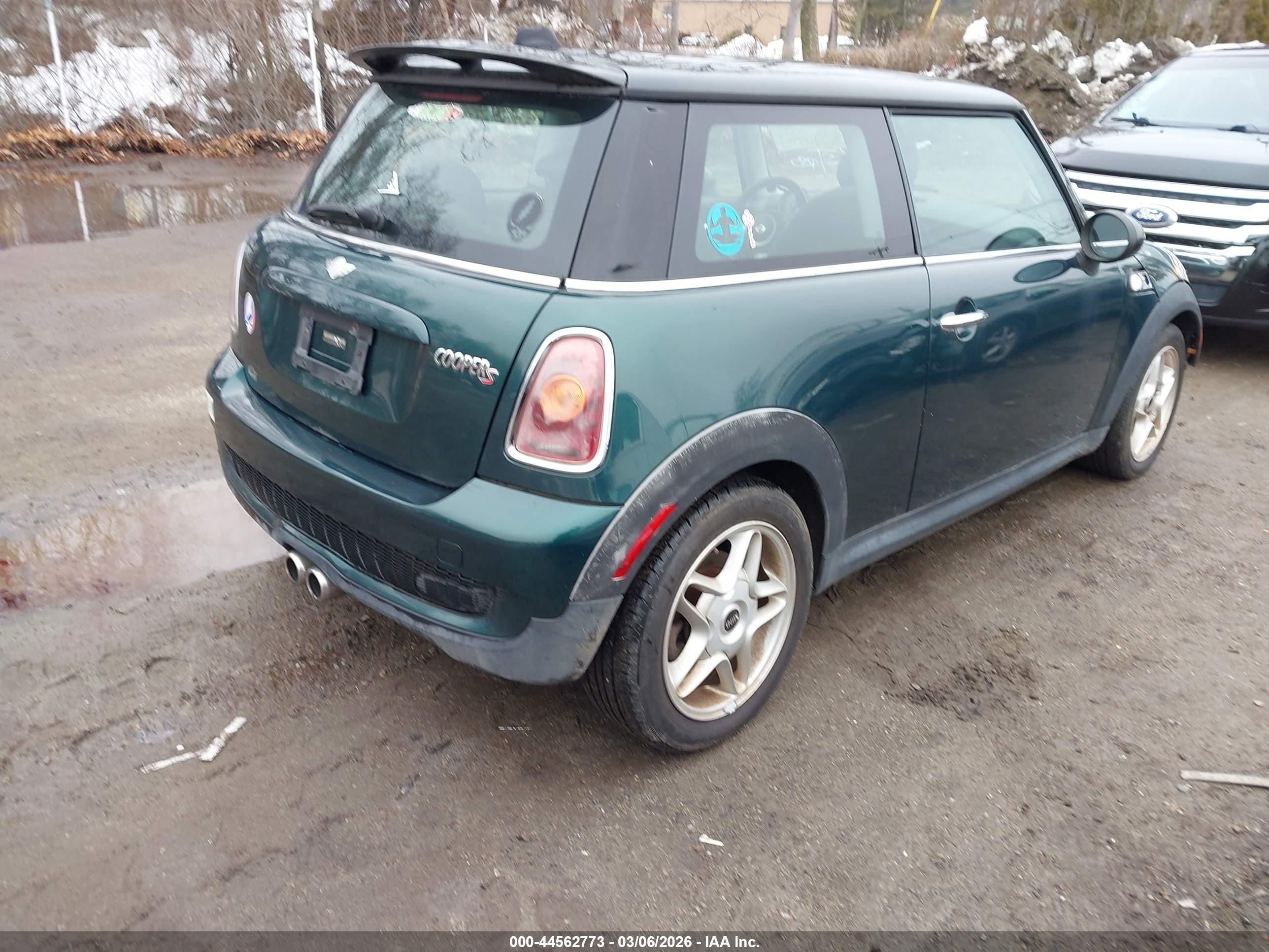 MINI COOPER image 4