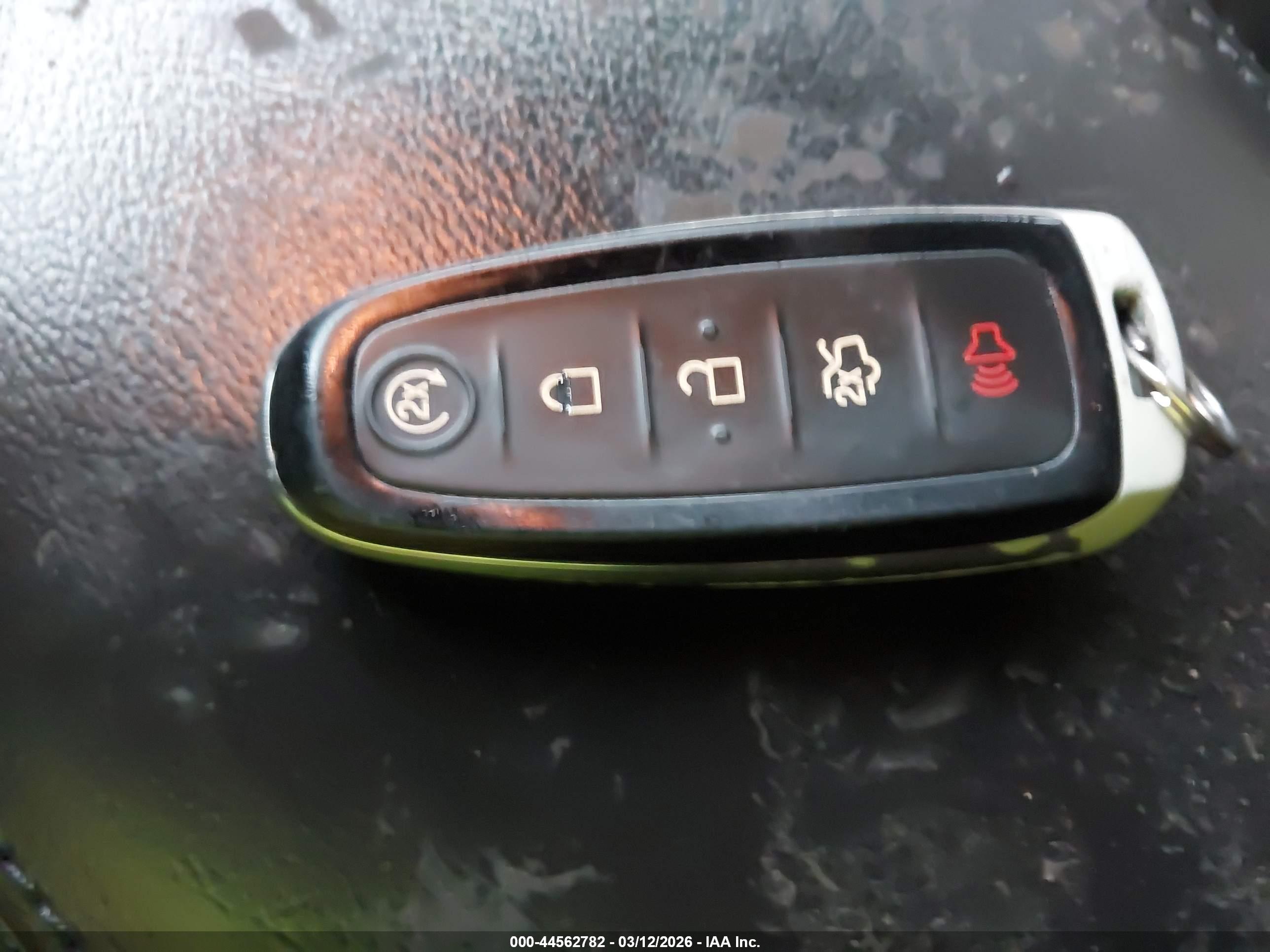 FORD EXPLORER image 11