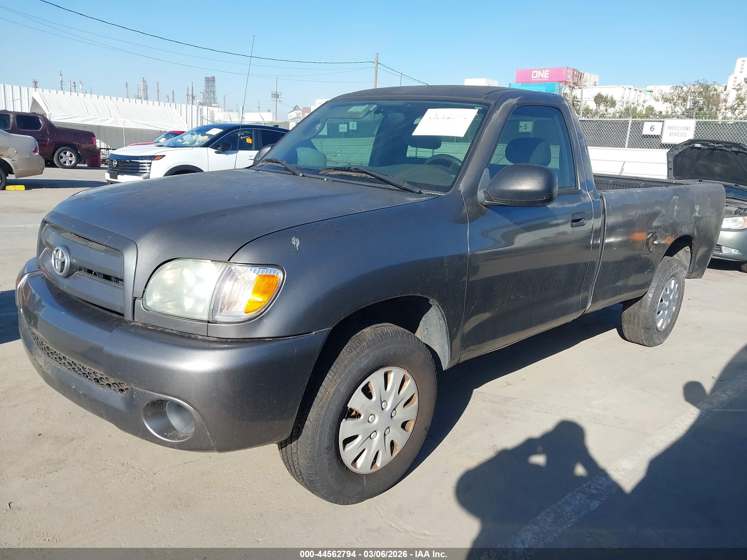 TOYOTA TUNDRA image 2