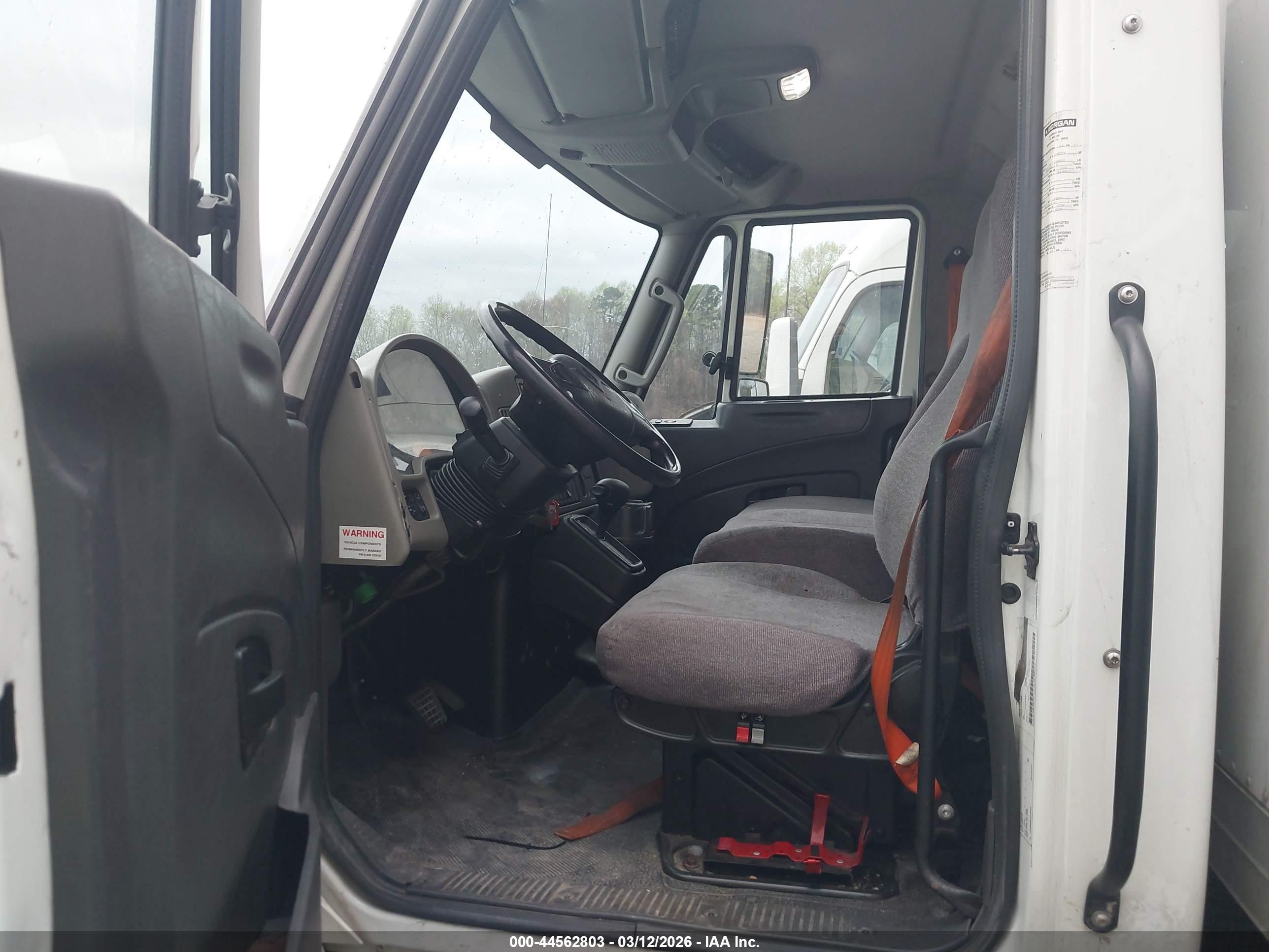 INTERNATIONAL DURASTAR image 8