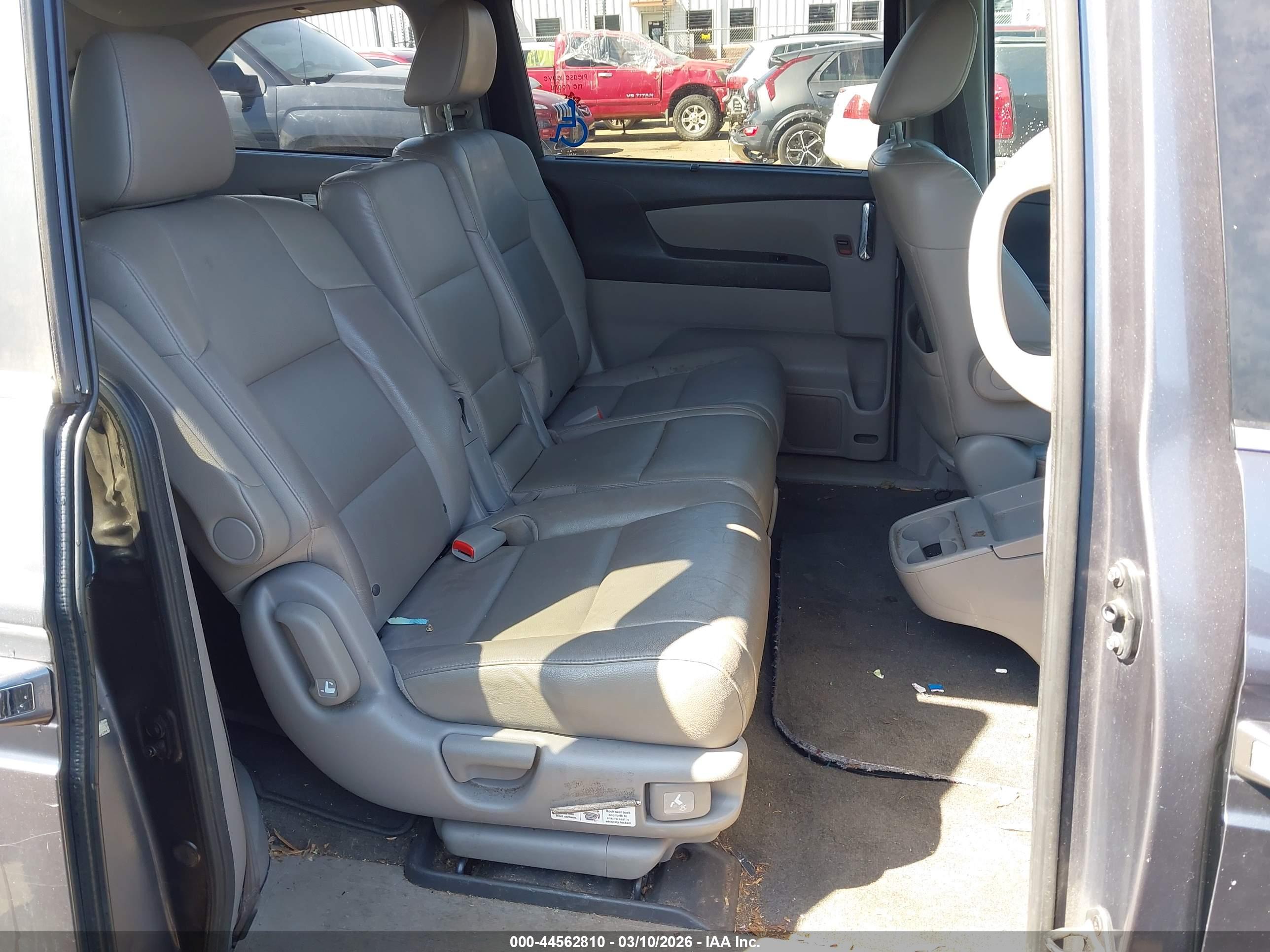 HONDA ODYSSEY image 8