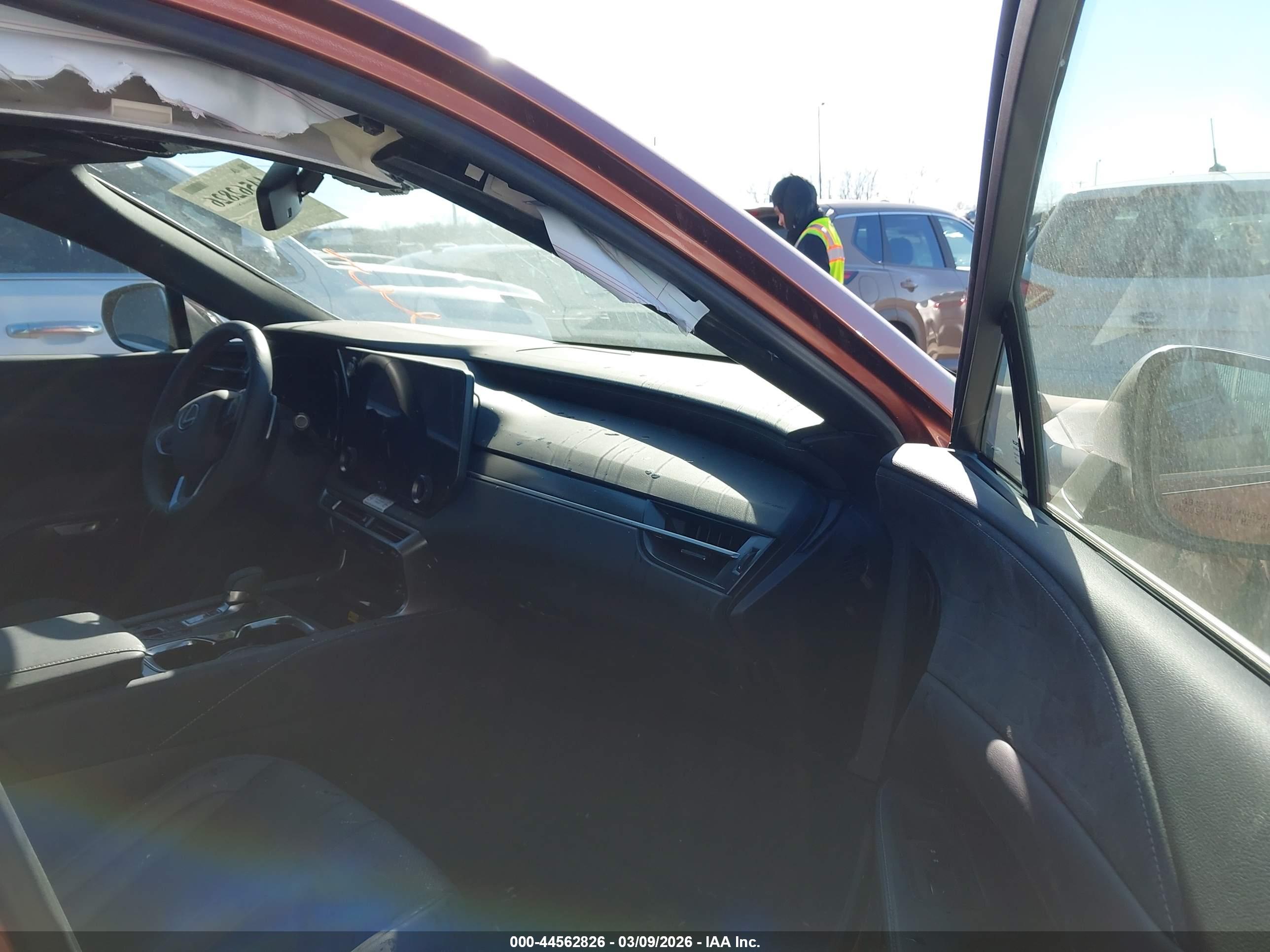 LEXUS RX image 5