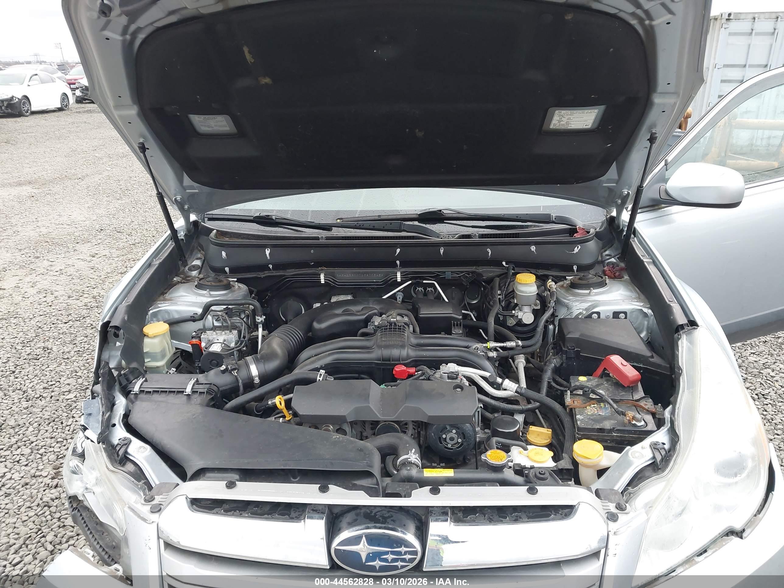 SUBARU OUTBACK image 10