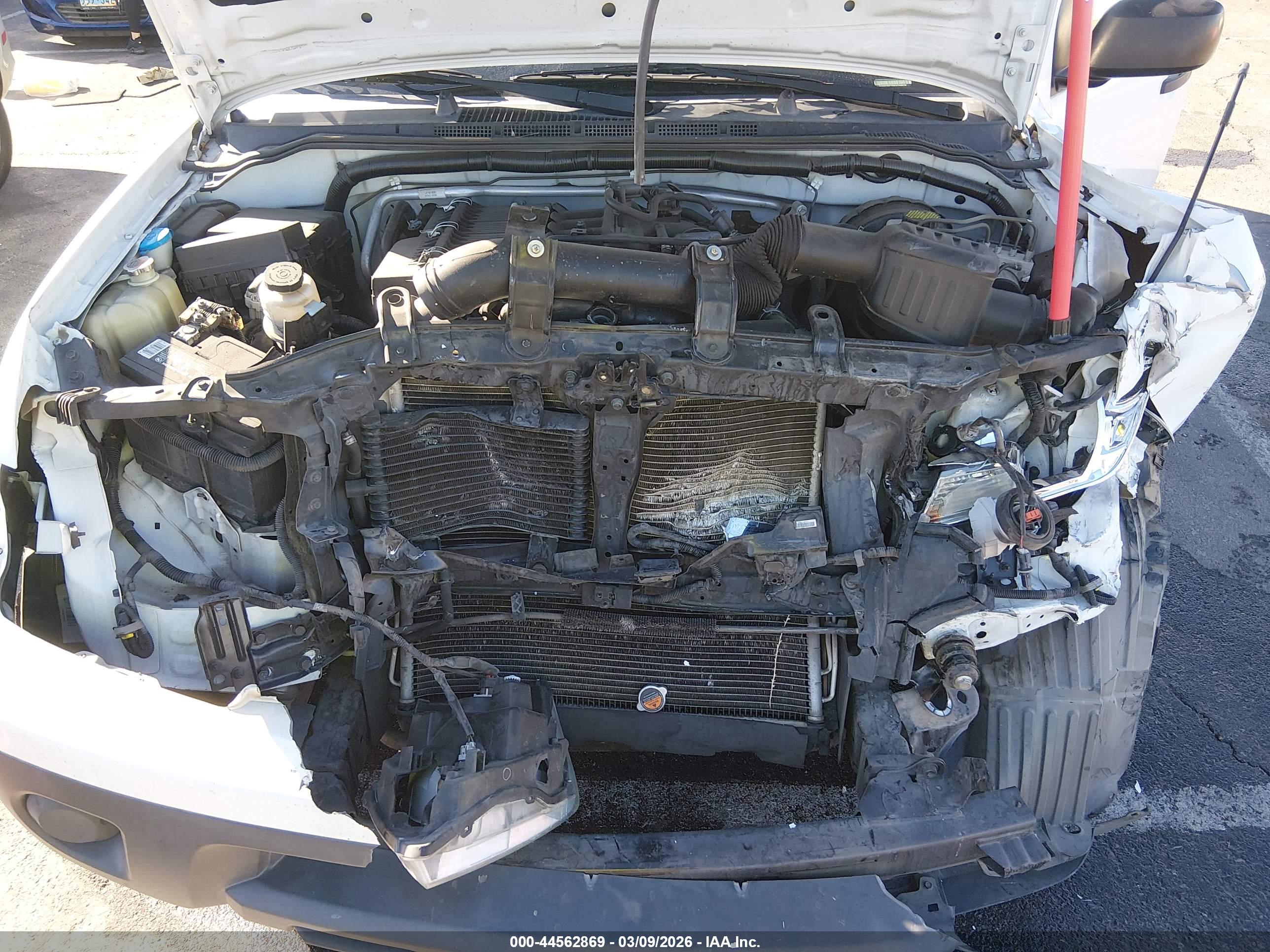 NISSAN FRONTIER image 10