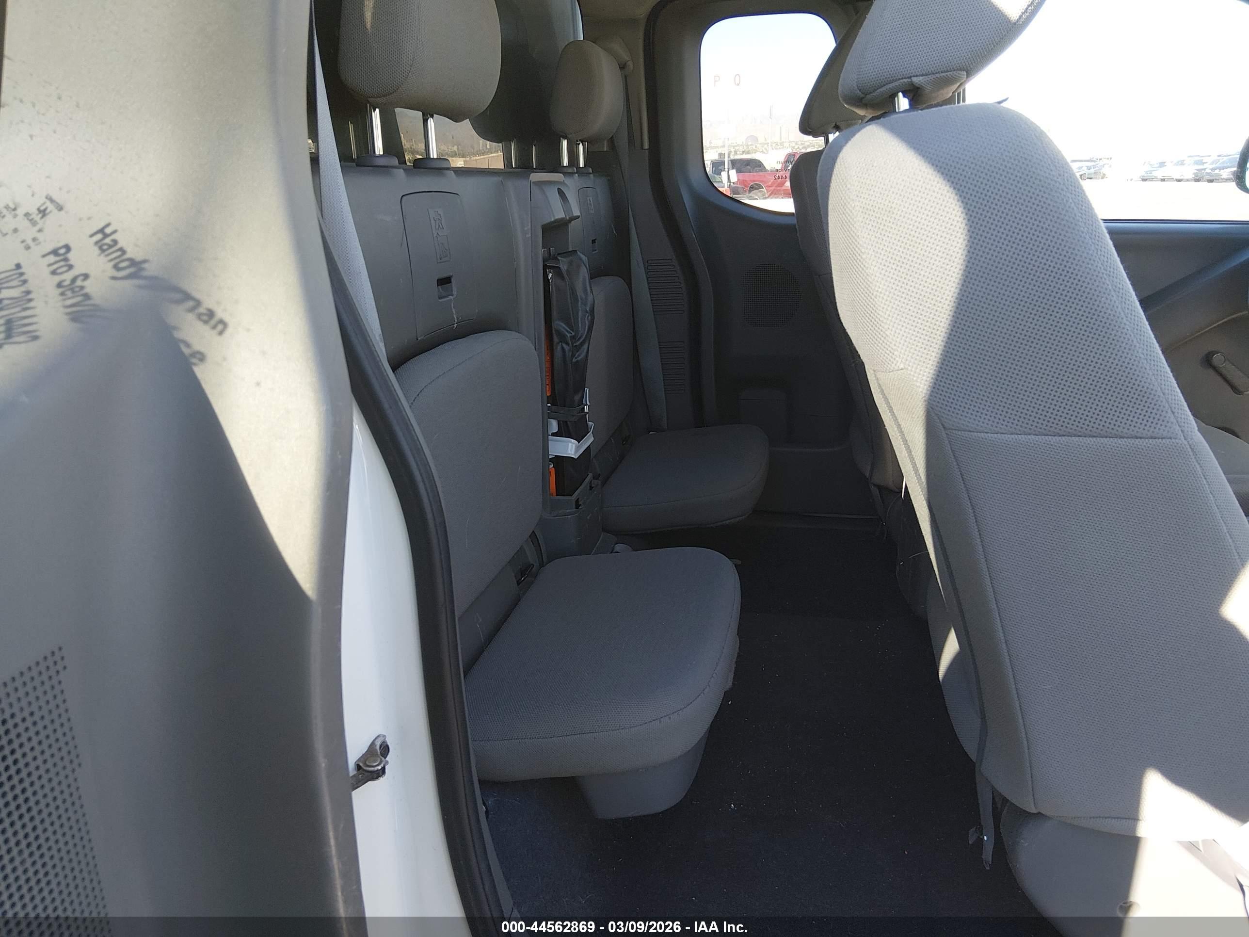 NISSAN FRONTIER image 8