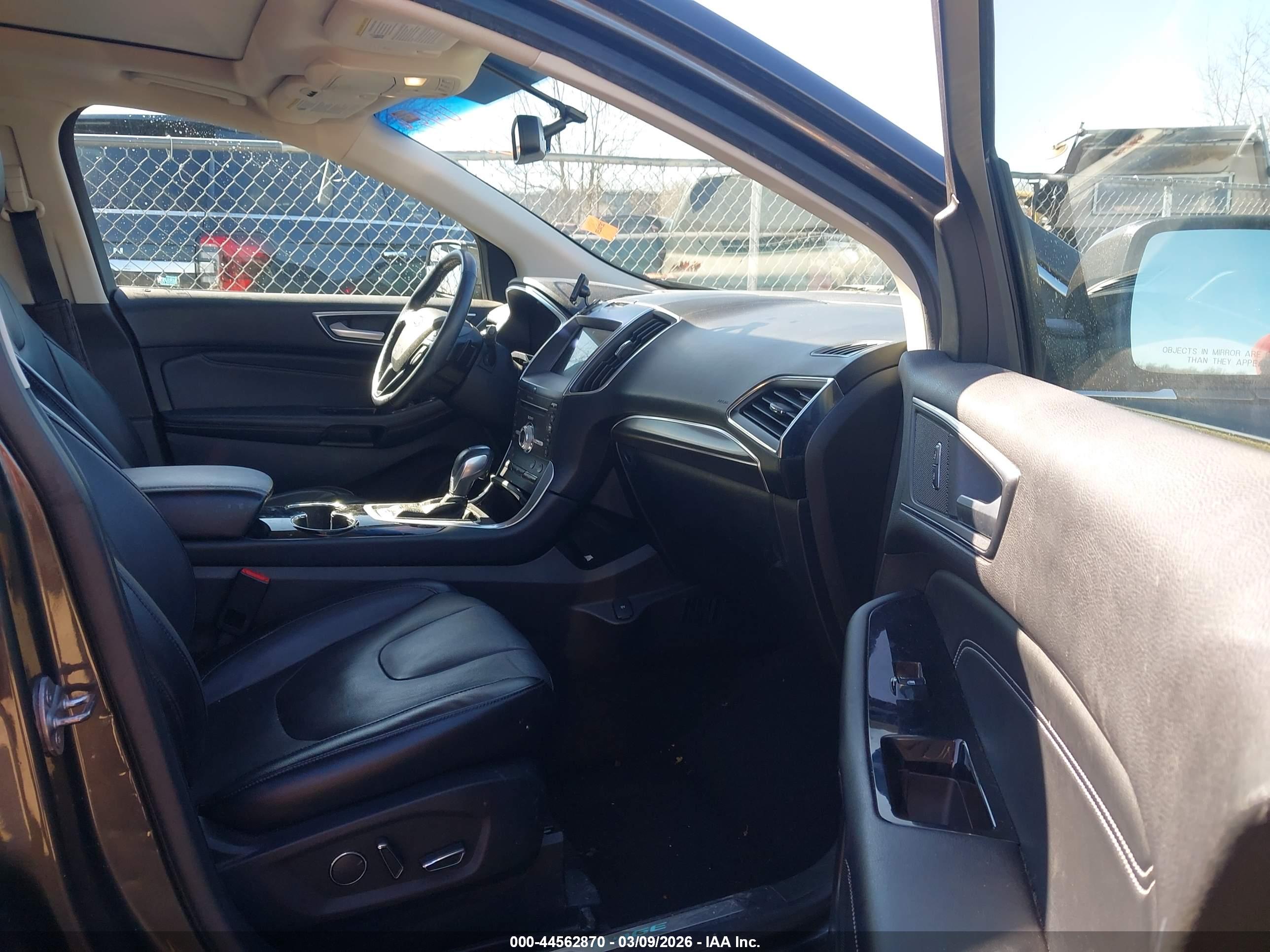 FORD EDGE image 5