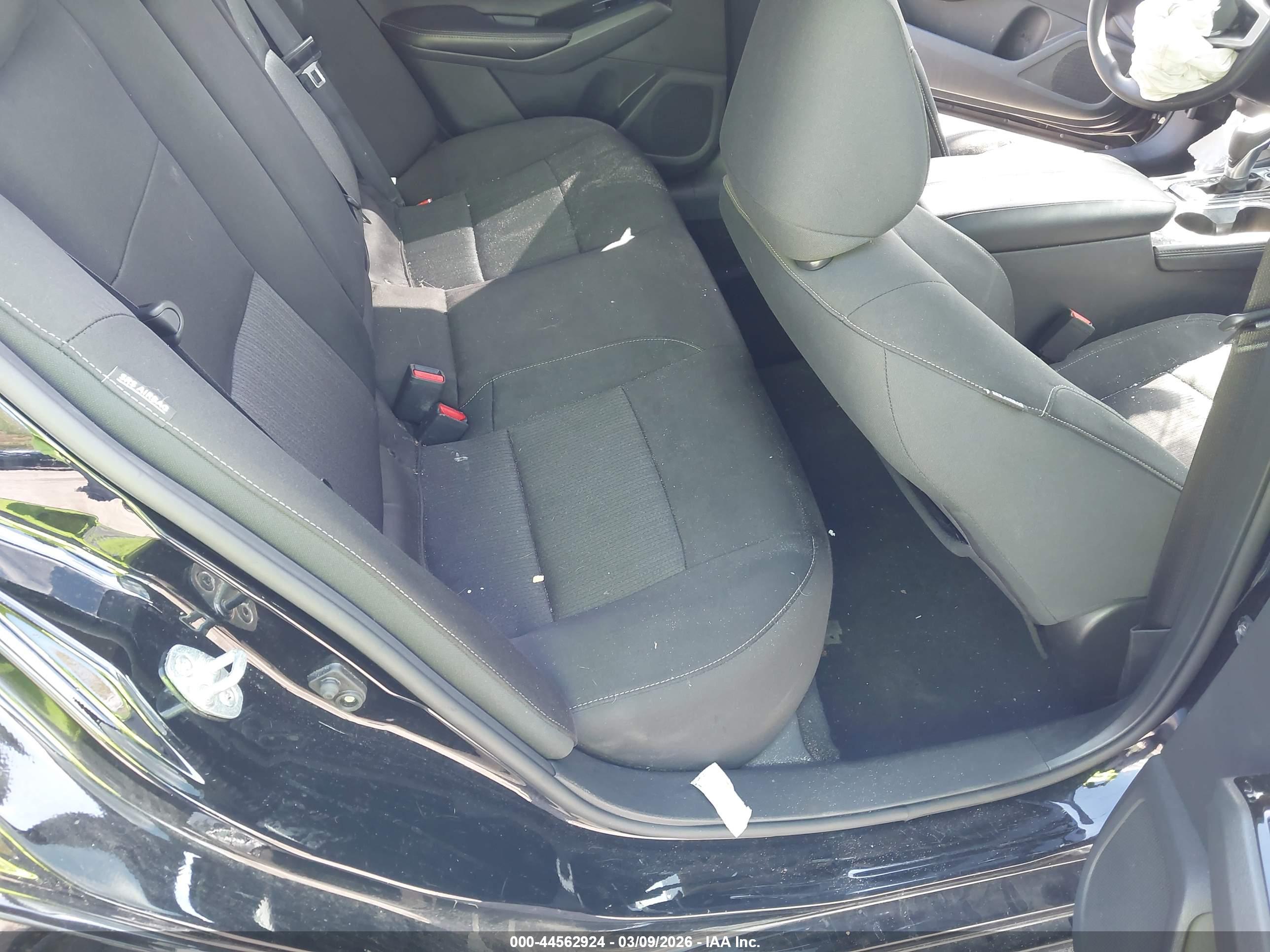 NISSAN ALTIMA image 8
