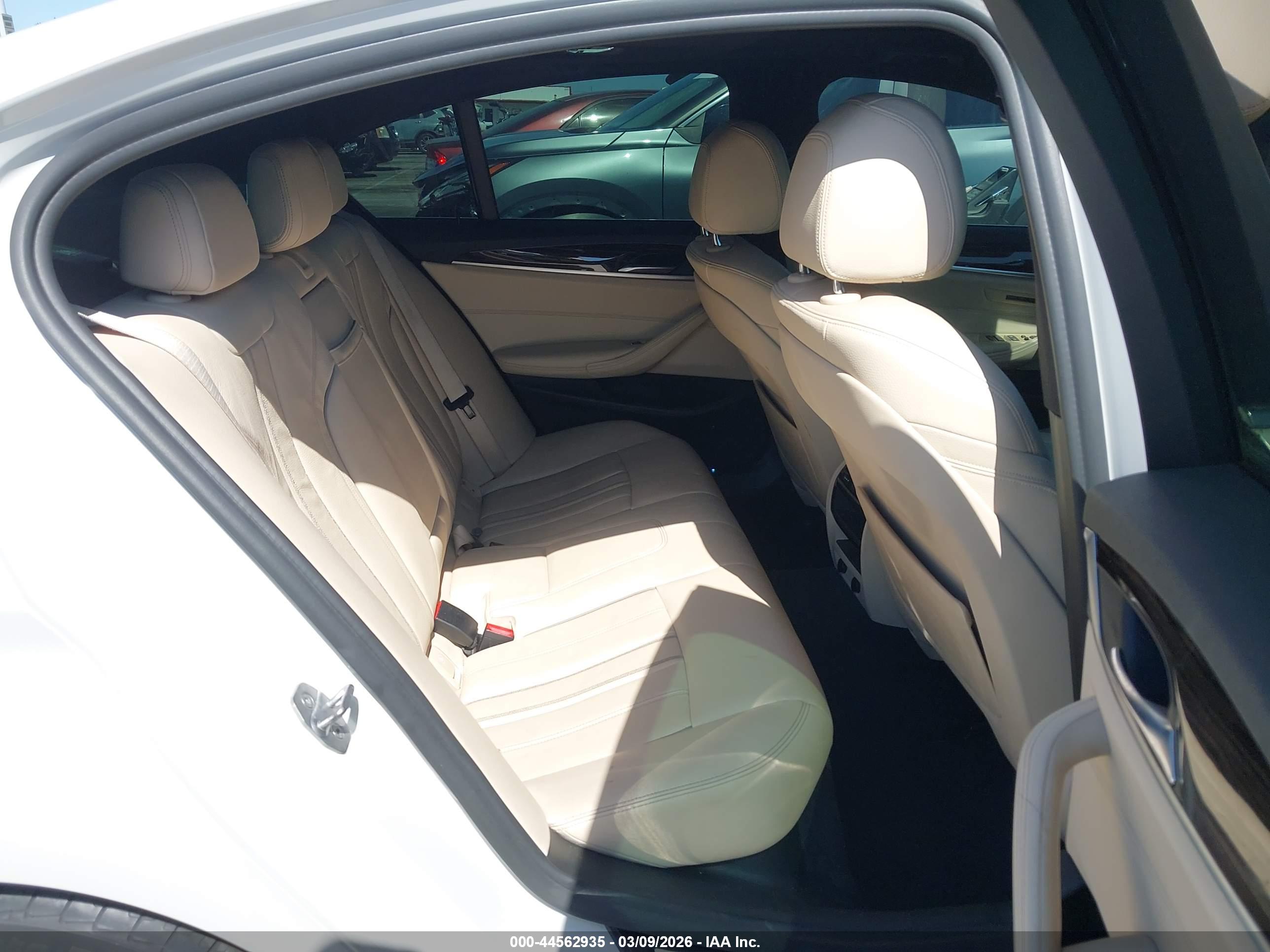 BMW 540I image 8