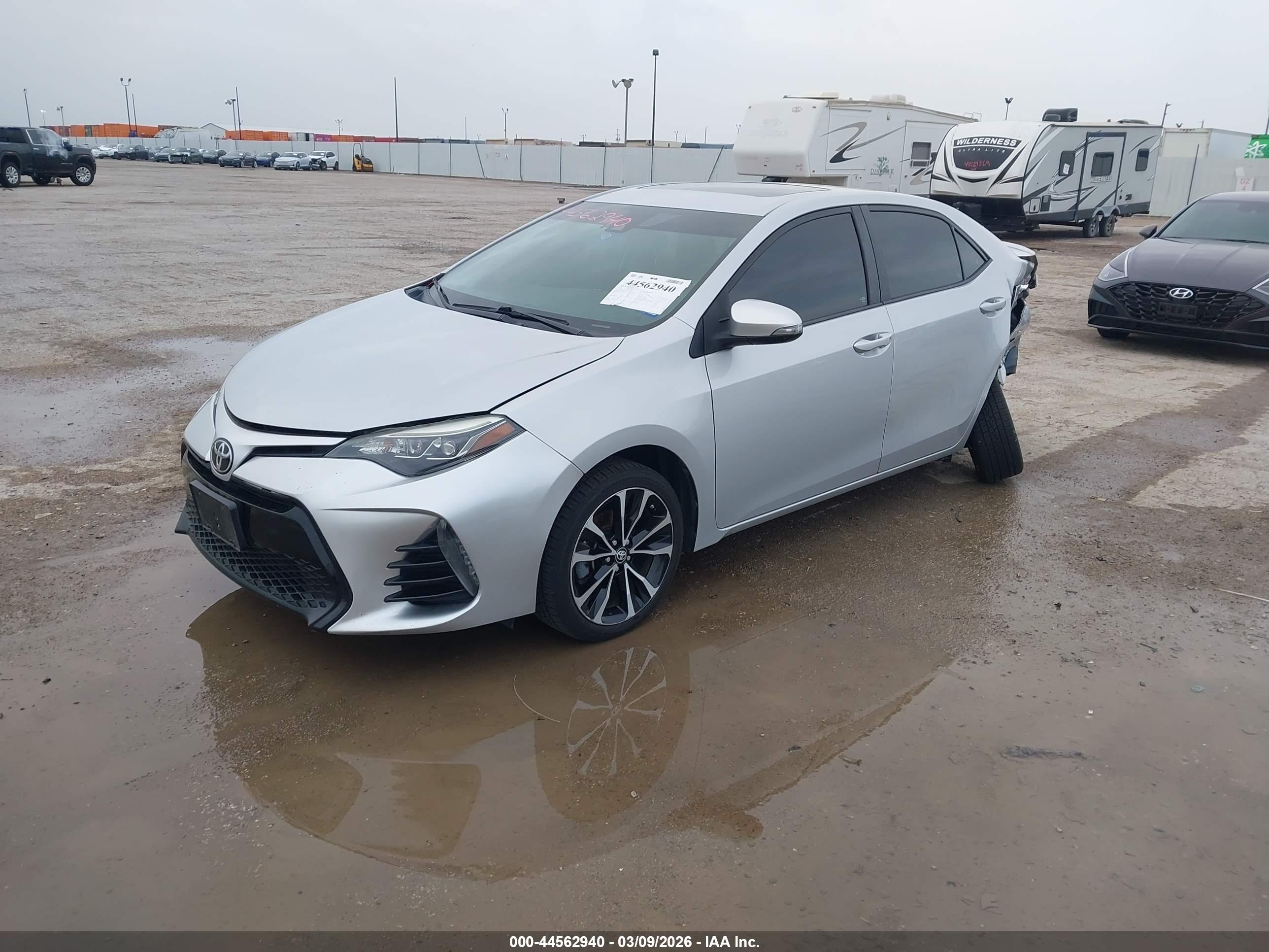 TOYOTA COROLLA image 2