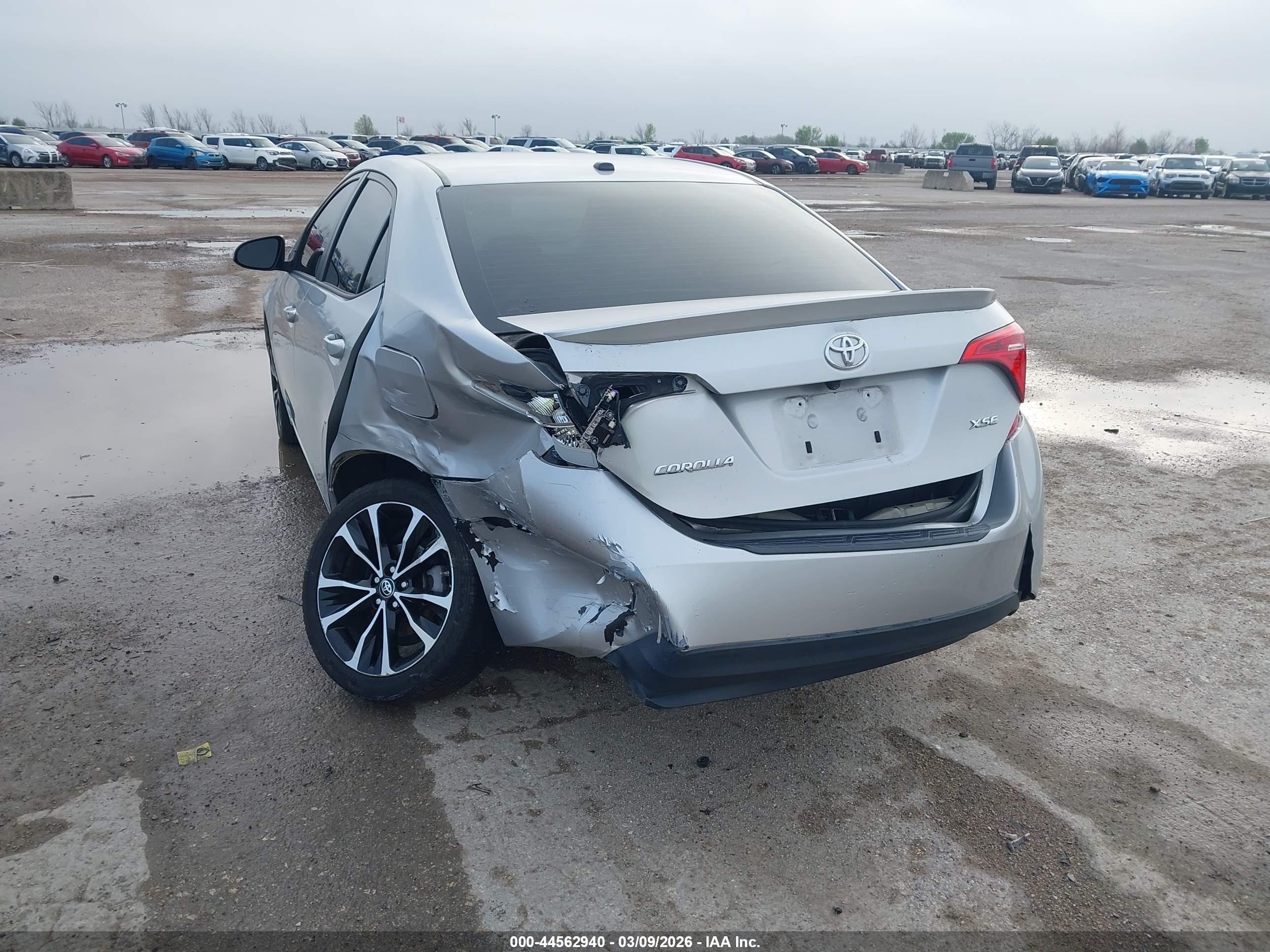 TOYOTA COROLLA image 6