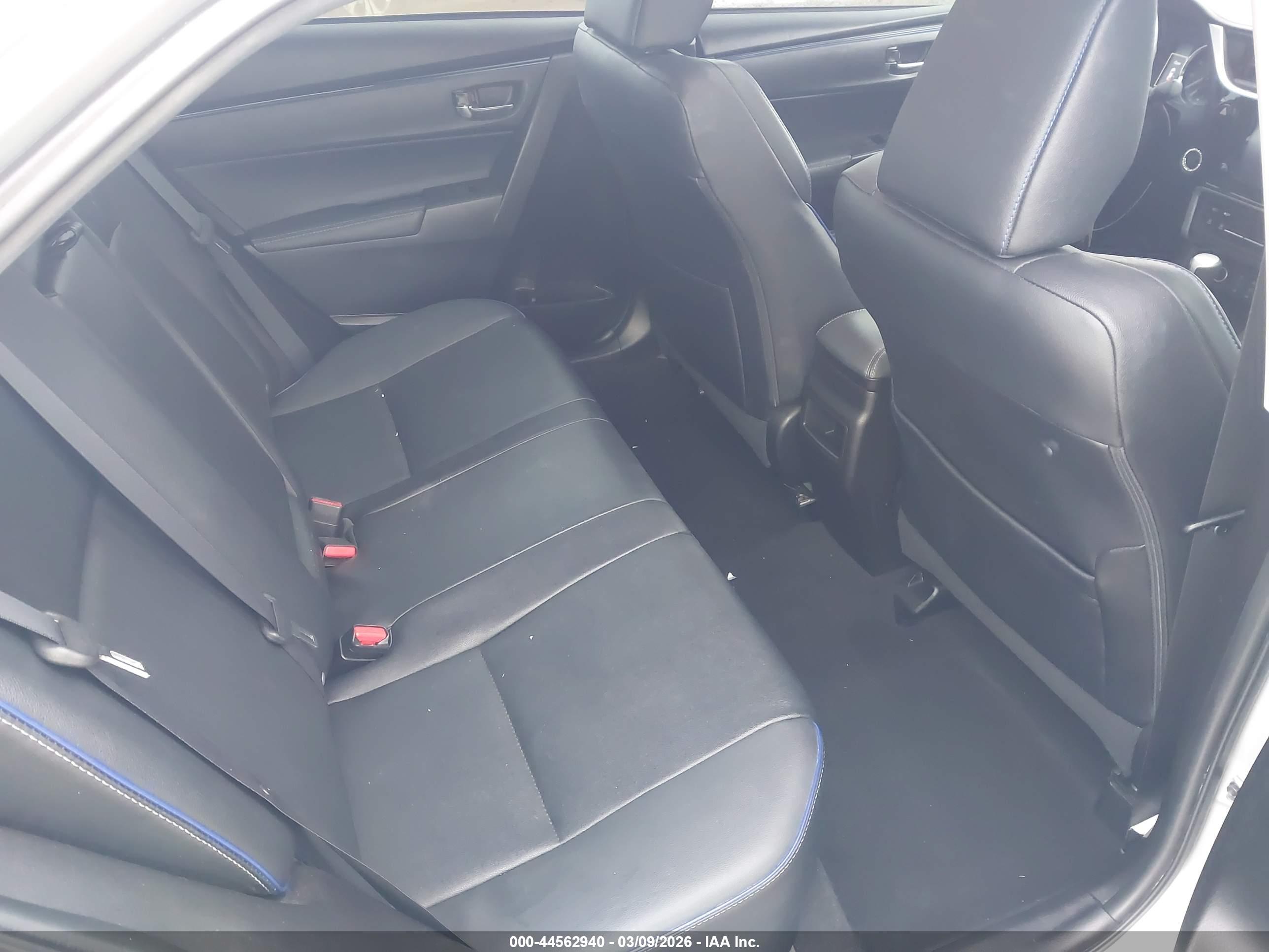 TOYOTA COROLLA image 8